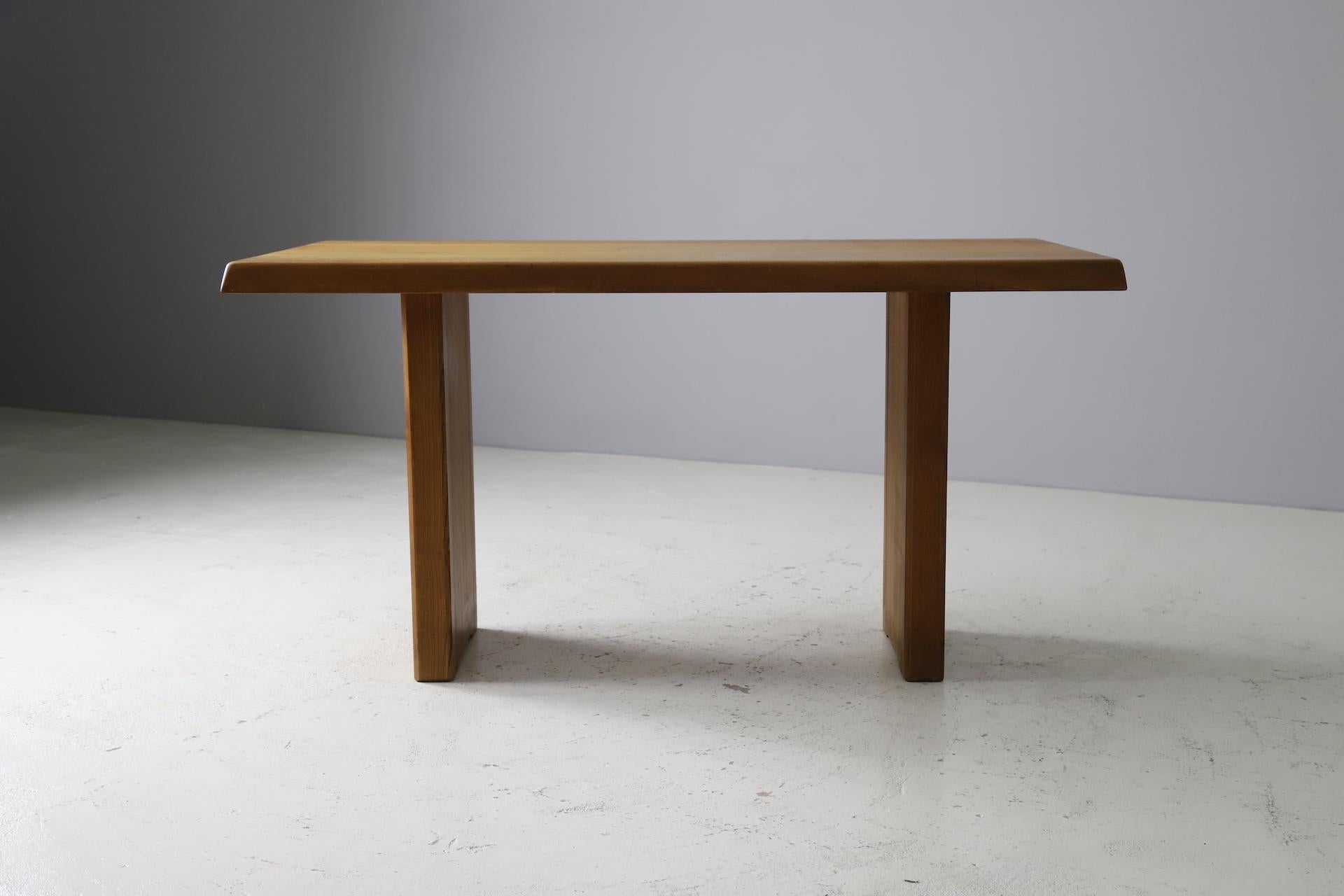 Fin du 20e siècle Table à manger T14 de Pierre Chapo en orme massif, France, années 1970