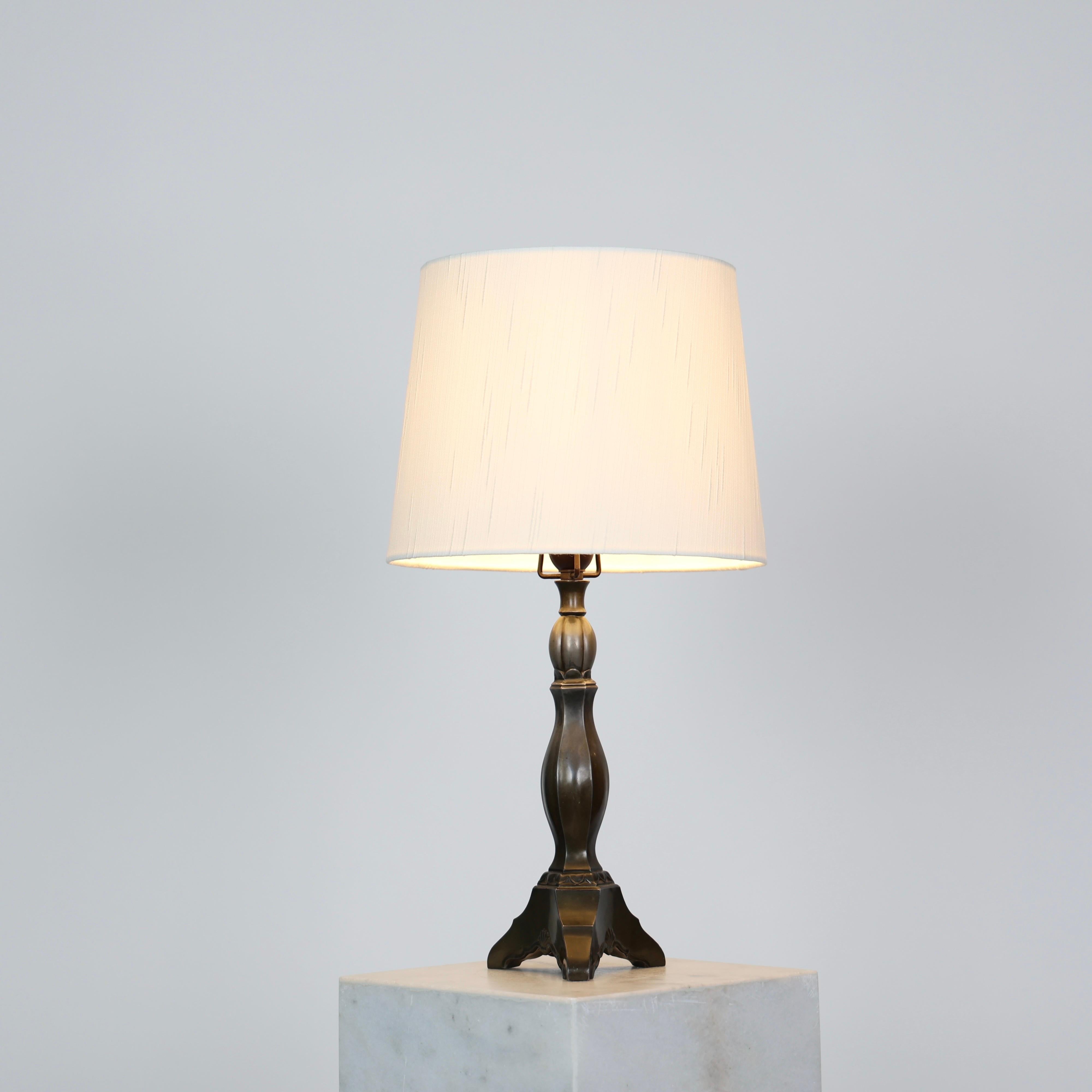 Art déco Lampe de table ancienne par Just Andersen, années 1920, Danemark en vente