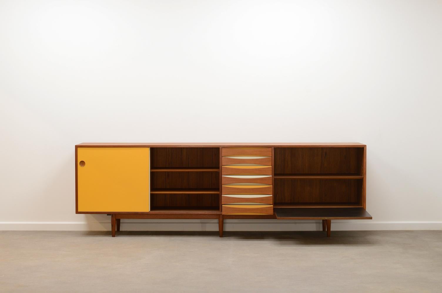 Mid-Century Modern Early Teak 29A Sideboard by Arne Vodder for Sibast, Denmark, 50s