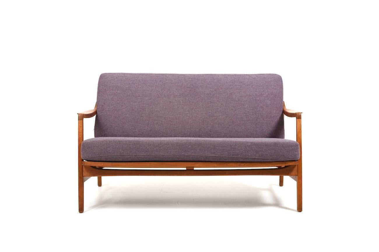 Danish Early Teak and Oak 2-Seater Sofa by Tove & Edward Kindt-Larsen For Sale