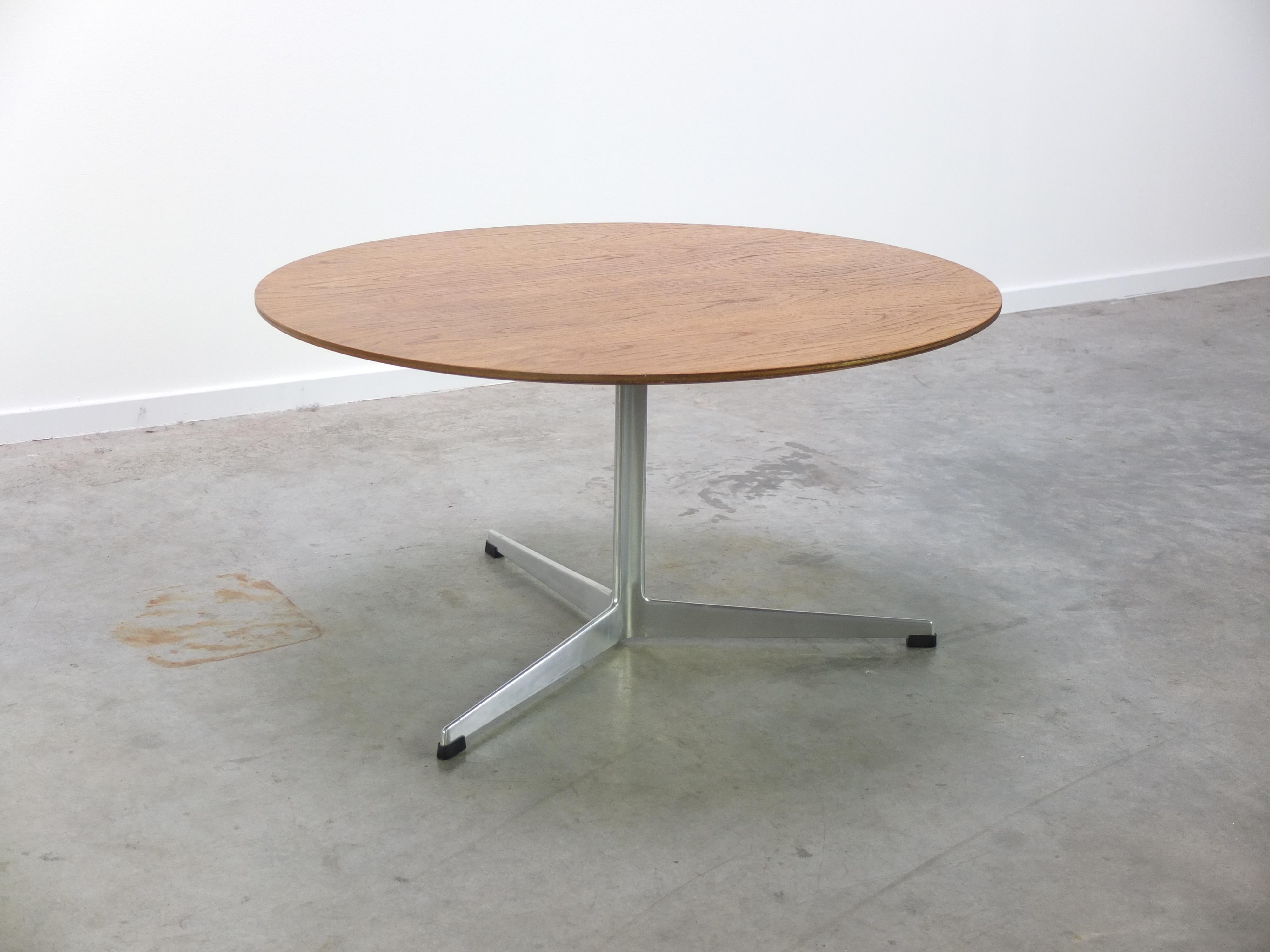 20th Century Early Teak Coffee Table by Arne Jacobsen for Fritz Hansen, 1960s For Sale