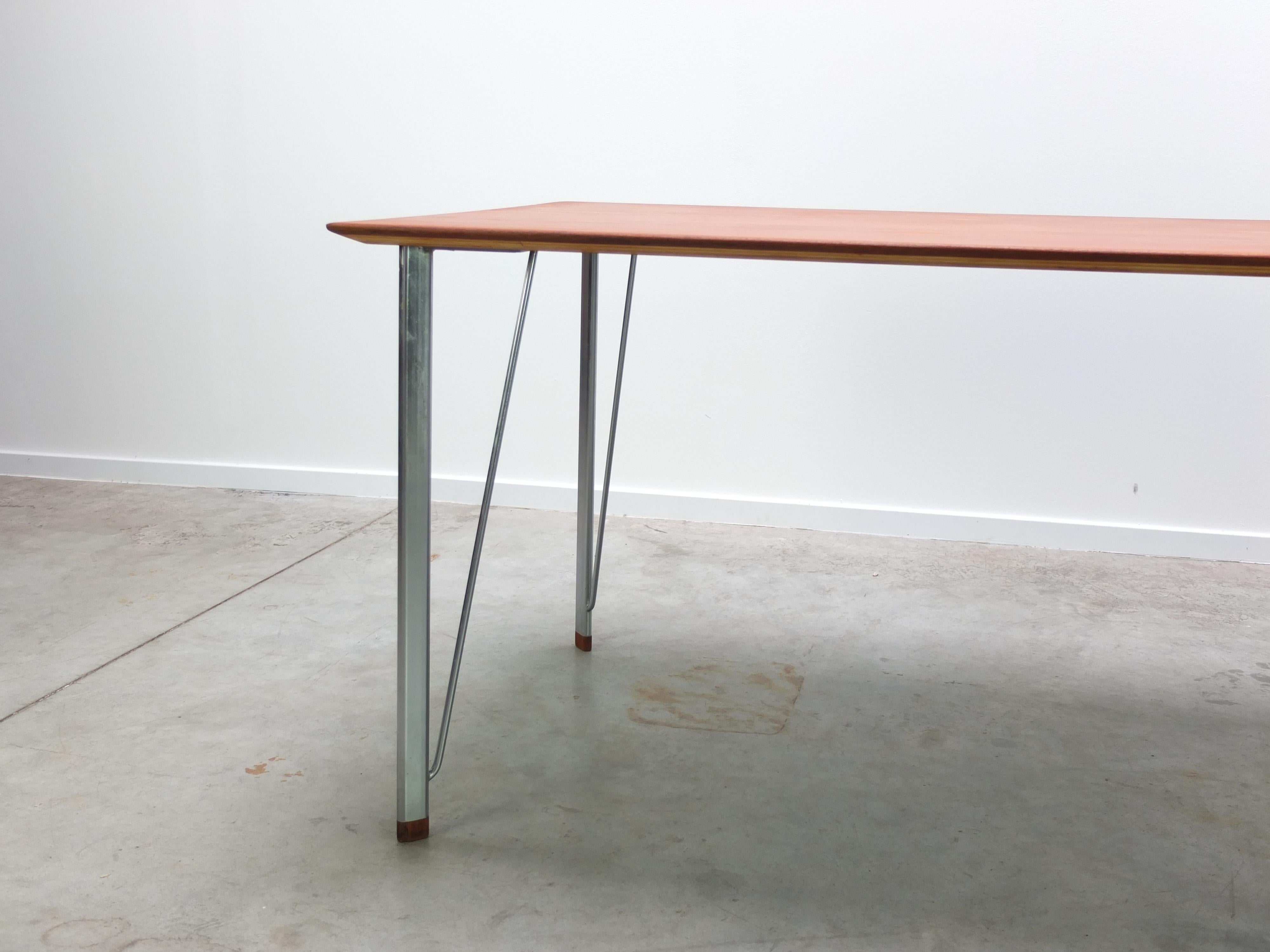 Danois Table en teck ancien « Modèle 3605 » d'Arne Jacobsen pour Fritz Hansen, années 1950 en vente