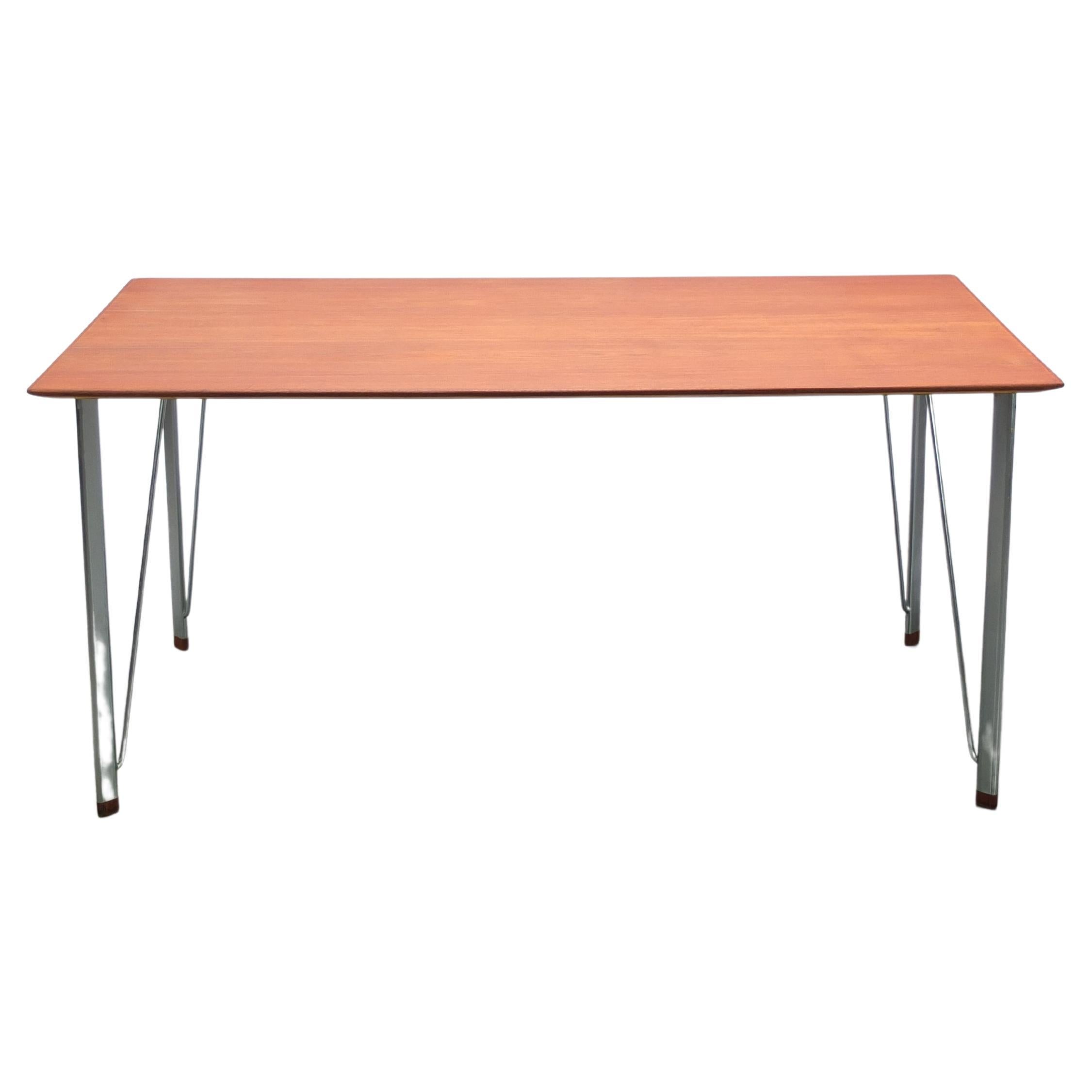 Early Teak 'Model 3605' Table by Arne Jacobsen for Fritz Hansen, 1950s For Sale