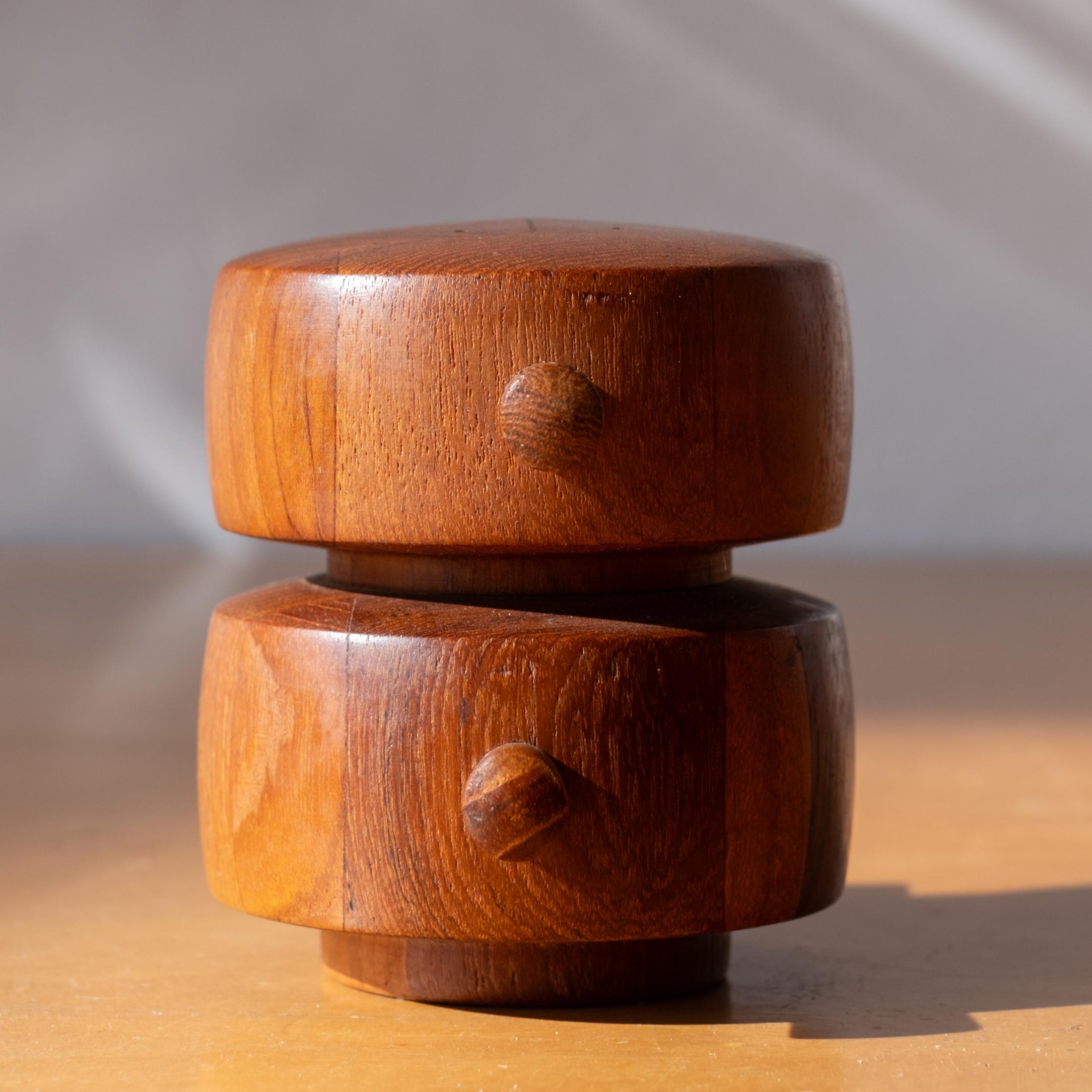 Early Teak Pepper Mill by Jens H. Quistgaard for Dansk In Good Condition In San Diego, CA