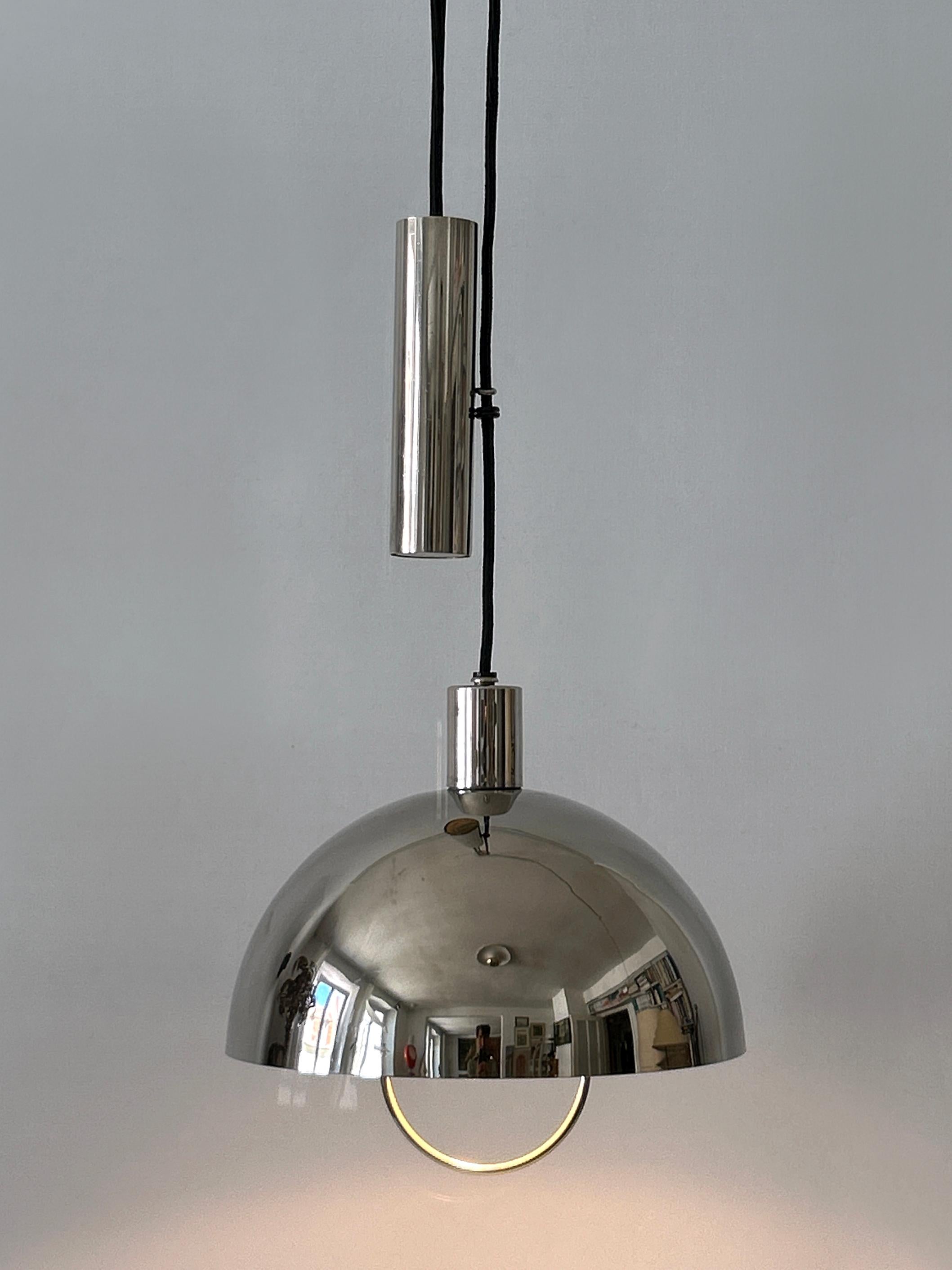 Lampe à suspension à poulie Bauhaus HMB 25/300 par Marianne Brandt 1980 en vente 1