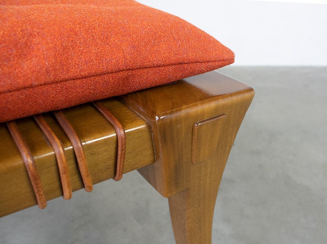 Début AT&T. Tabouret Klismos de Robsjohn-Gibbings pour Saridis, vers 1961 en vente 1