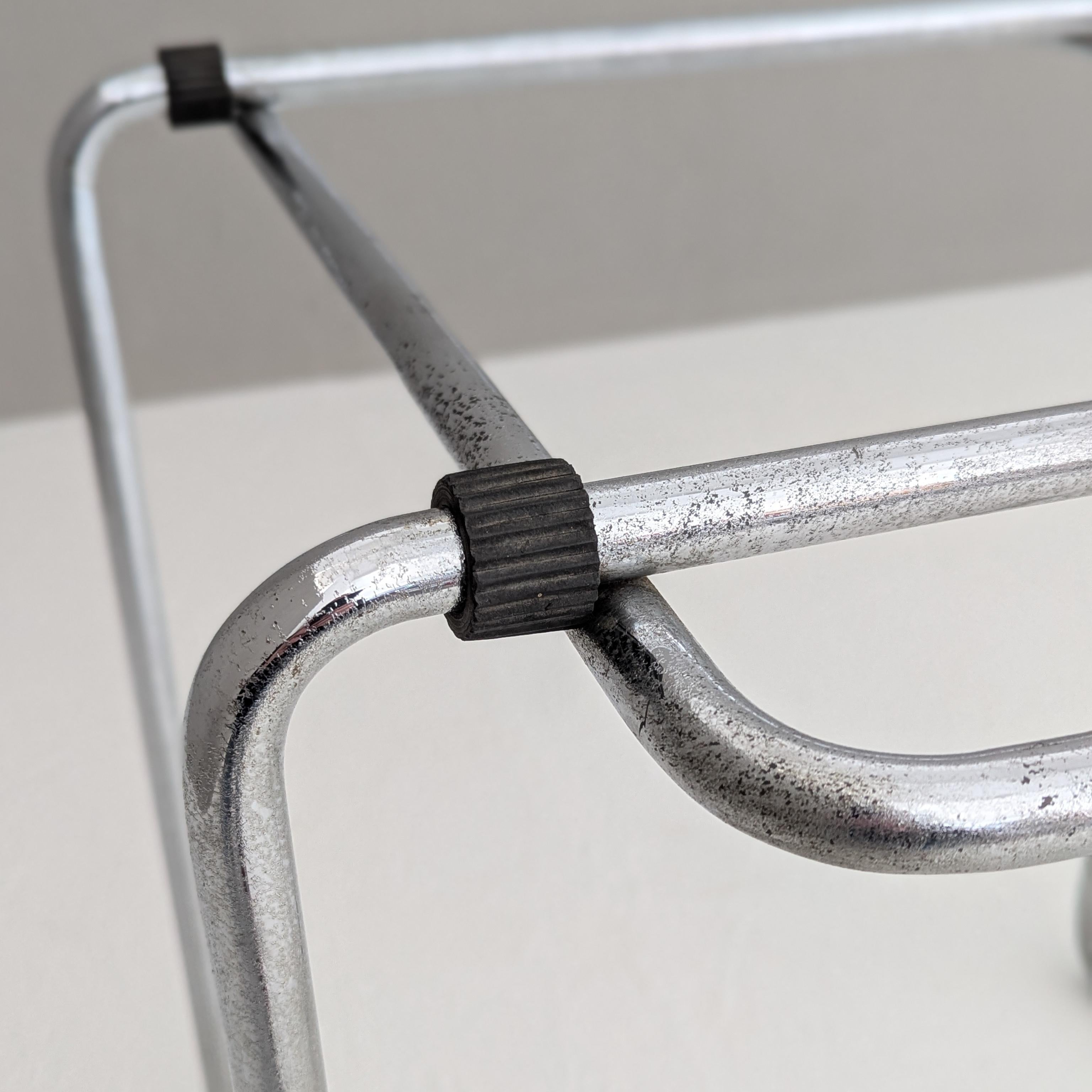 Tavolo Thonet B 18 Bauhaus di Marcel Breuer, anni '30 8