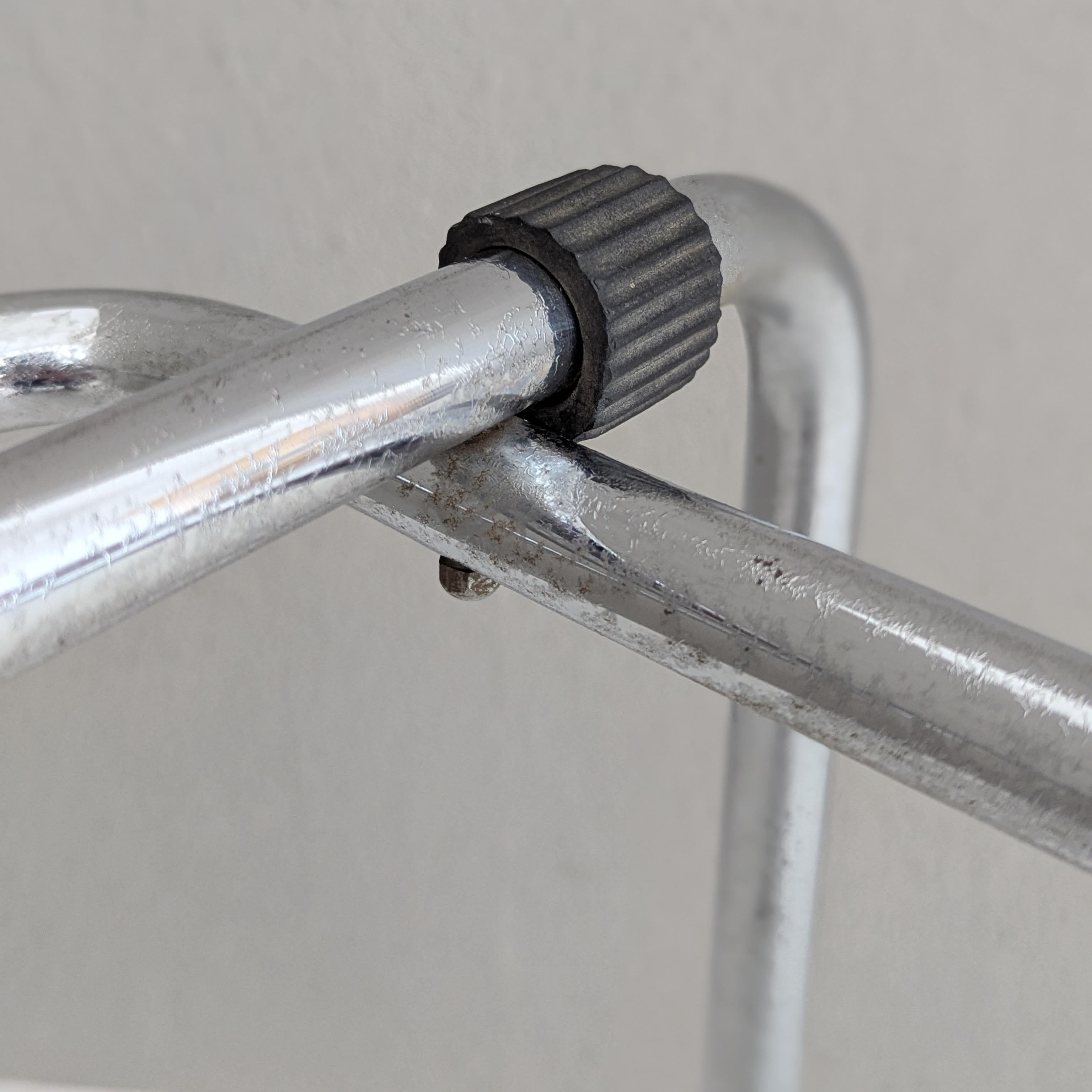 Tavolo Thonet B 18 Bauhaus di Marcel Breuer, anni '30 11
