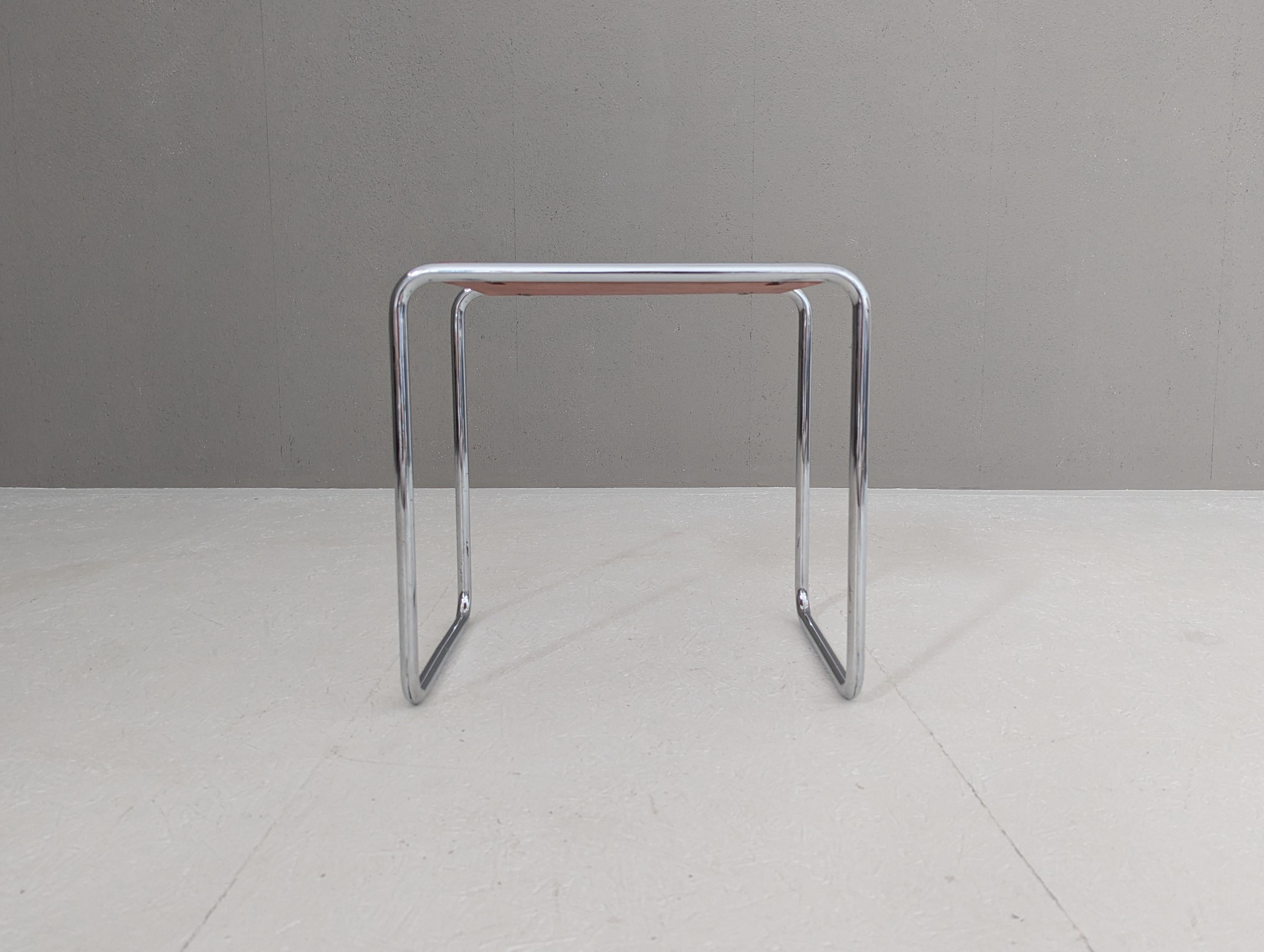 Milieu du XXe siècle Table en acier tubulaire Thonet B9/b de Marcel Breuer, années 1930. en vente