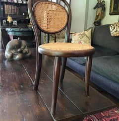 La prima sedia per bambini Thonet etichettata