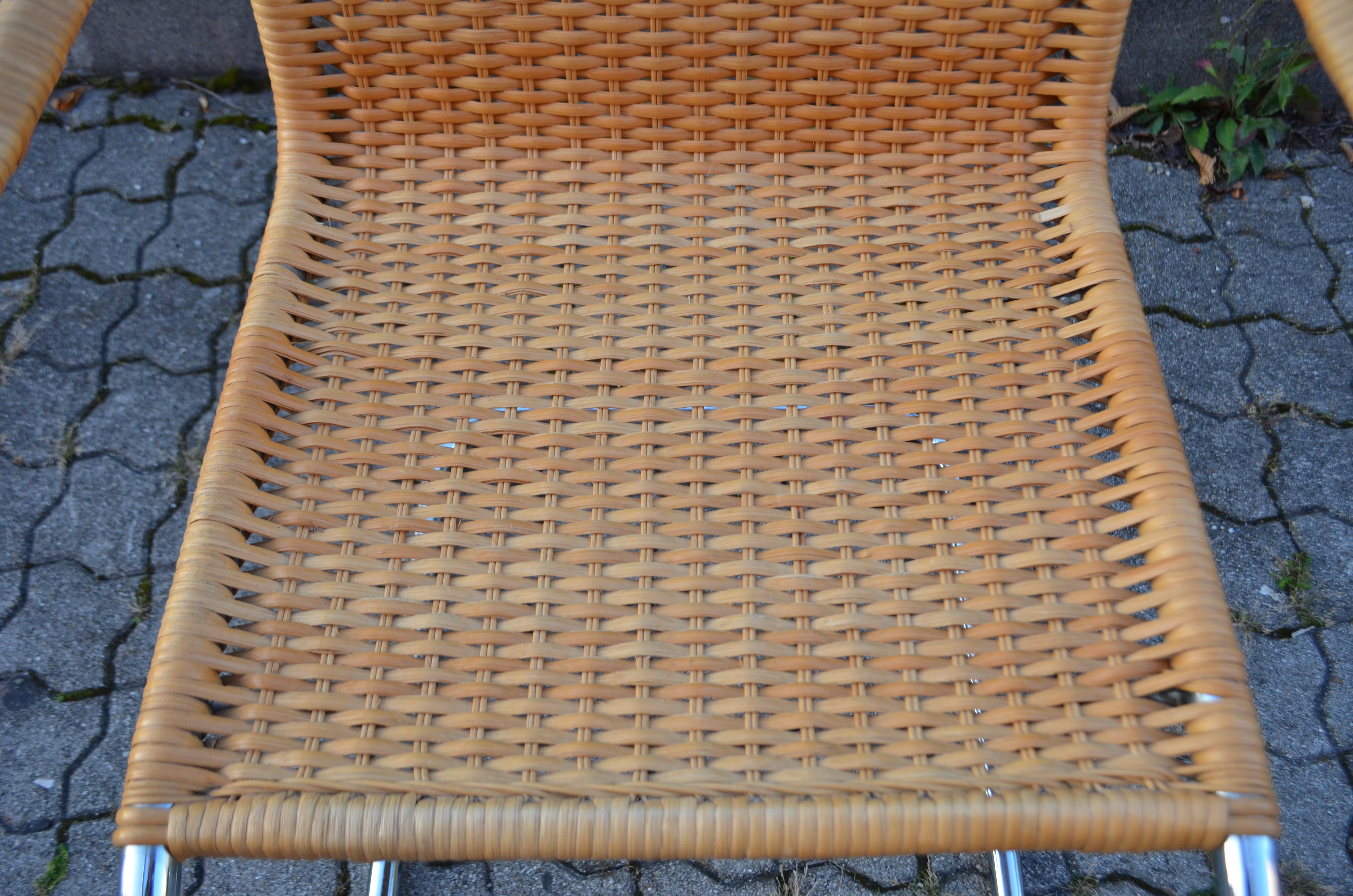 Early Thonet  S533 RF  Cane Weißenhof Armchair Chair Mies van der Rohe Set of 2 In Good Condition For Sale In Munich, Bavaria