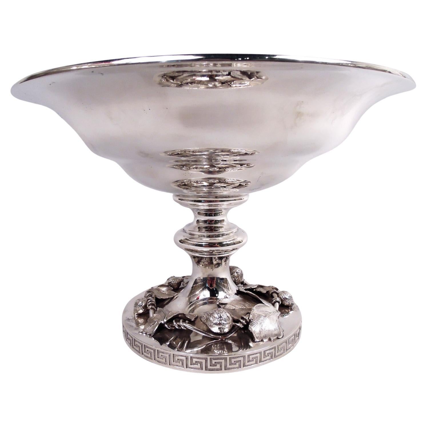 Compota clásica Tiffany Nueva York de plata esterlina para fresas en venta