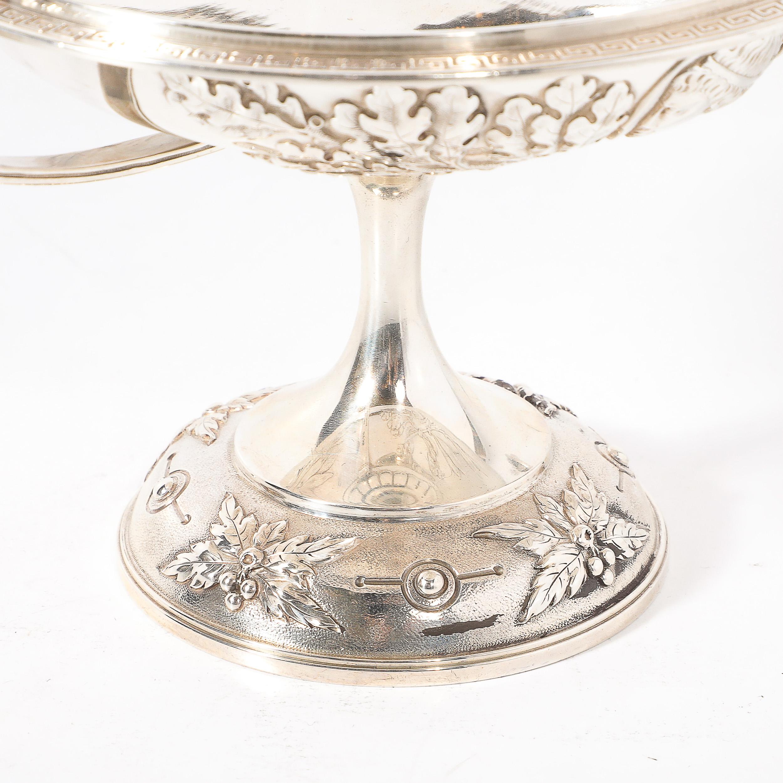 Complesso di kylix classico in argento grecizzato Tiffany di prima qualità in vendita 3