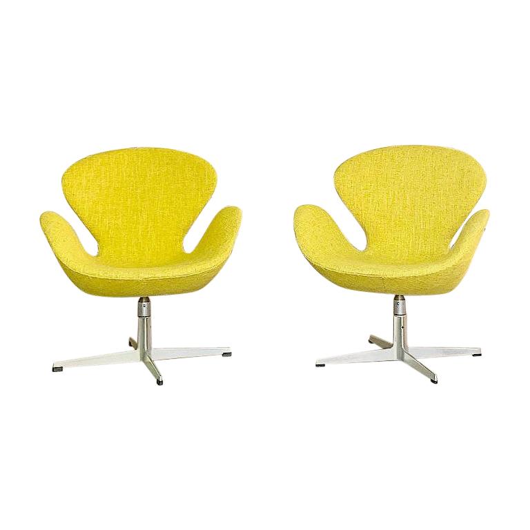 Early Tilt and Swivel Swan Chairs by Arne Jacabsen for Fritz Hansen