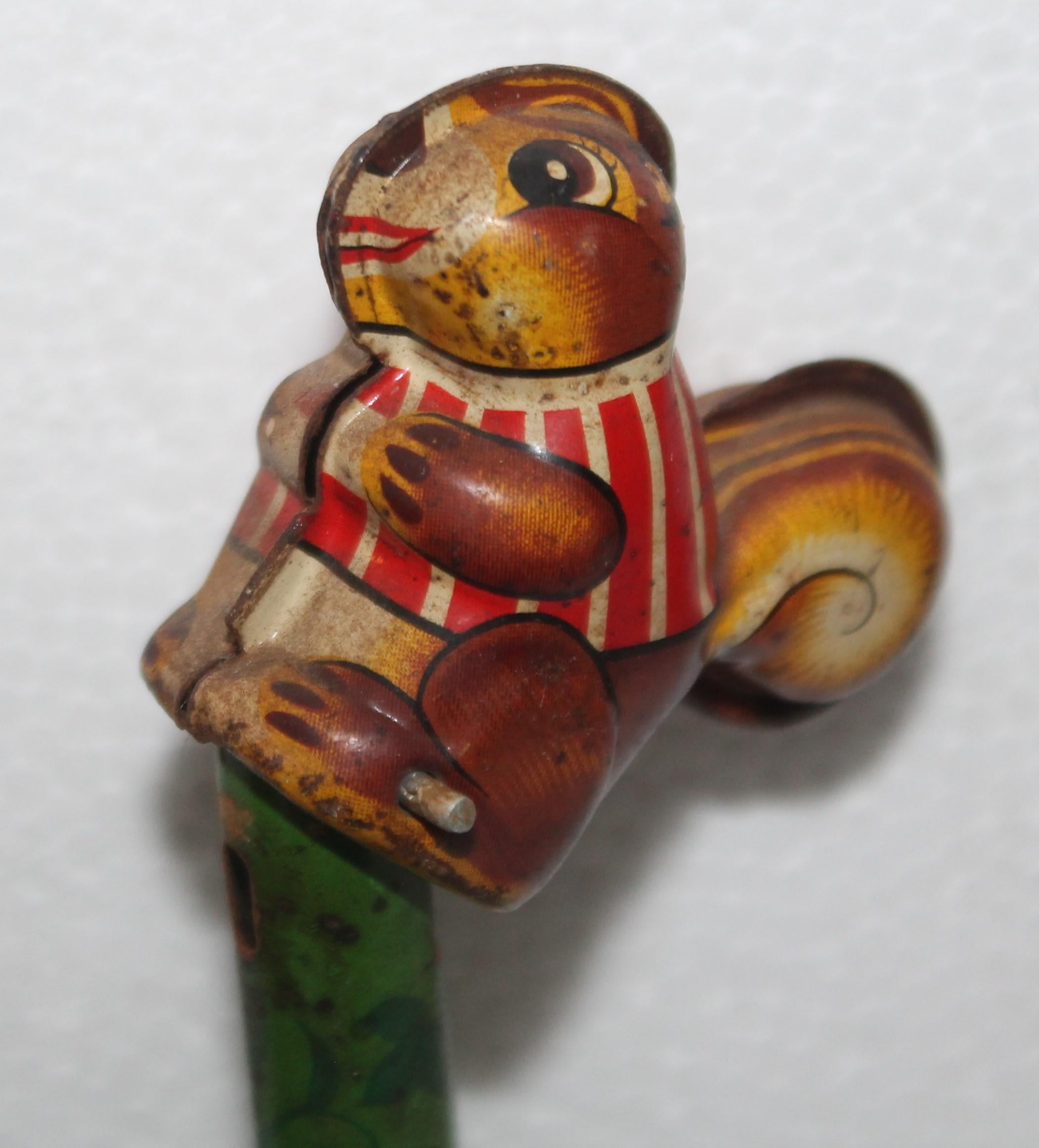 Early Tin Wind Up Toy In Good Condition In Los Angeles, CA