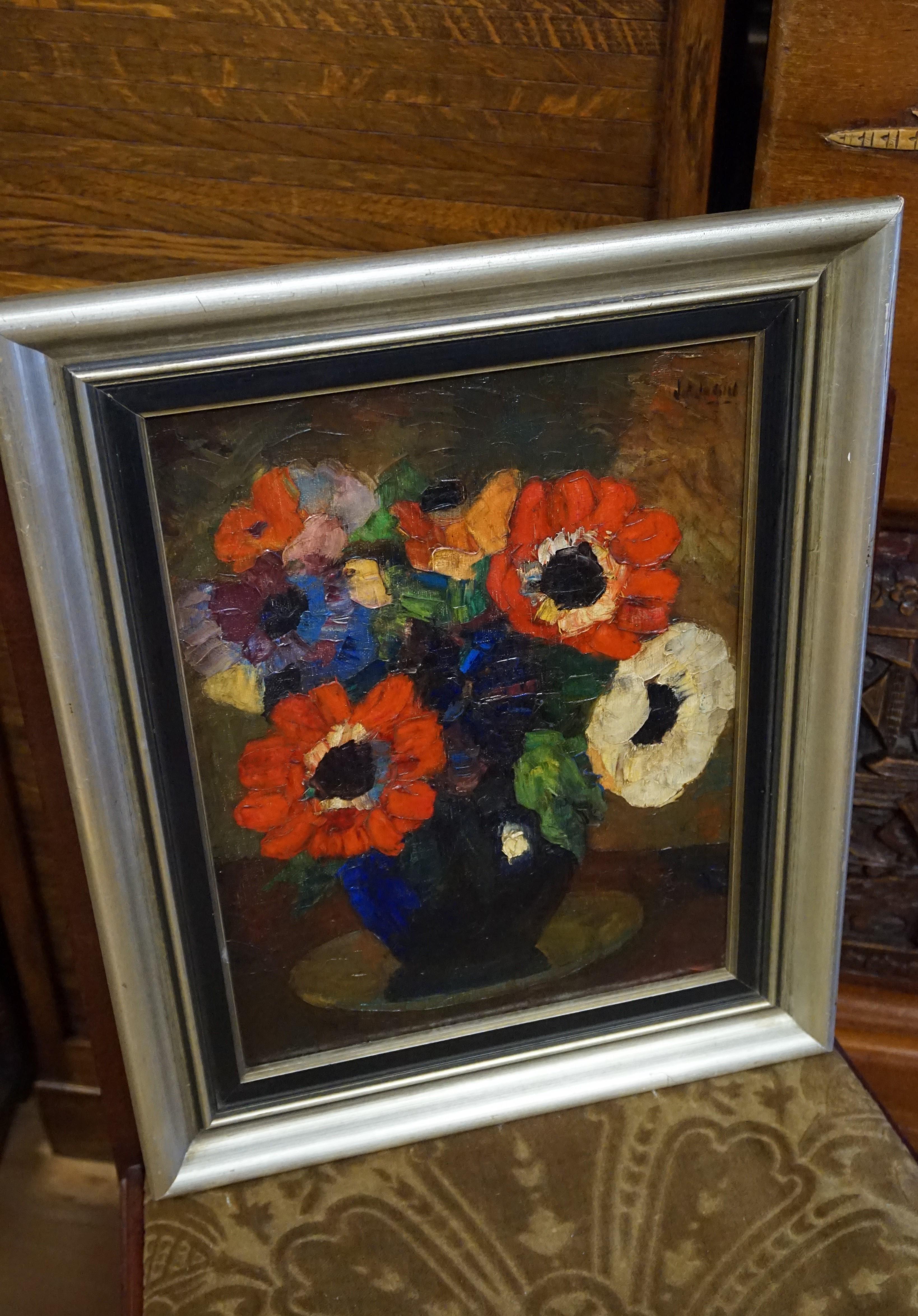 Peinture de vase représentant un bouquet de fleurs coloré et vibrant, début ou milieu du 20e siècle en vente 3