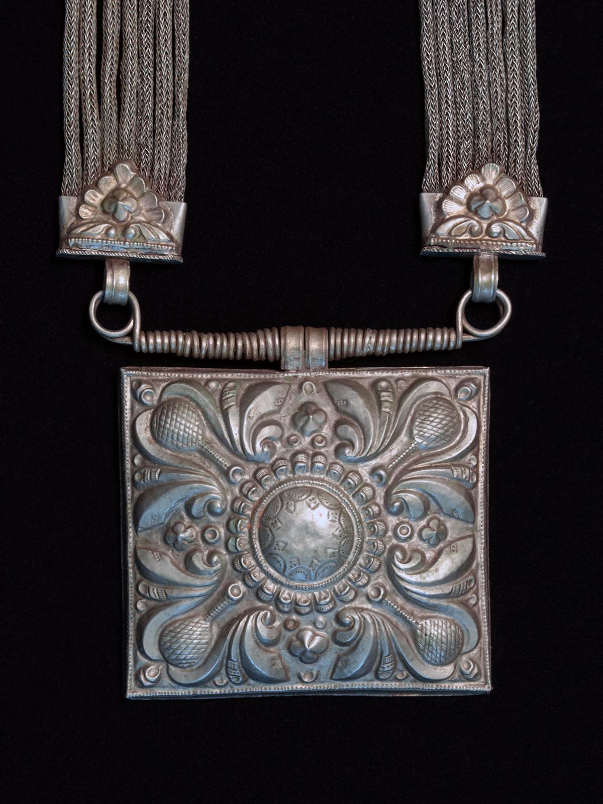 Artisan Early to Mid-20th Century Jantar Necklace, Nepal For Sale