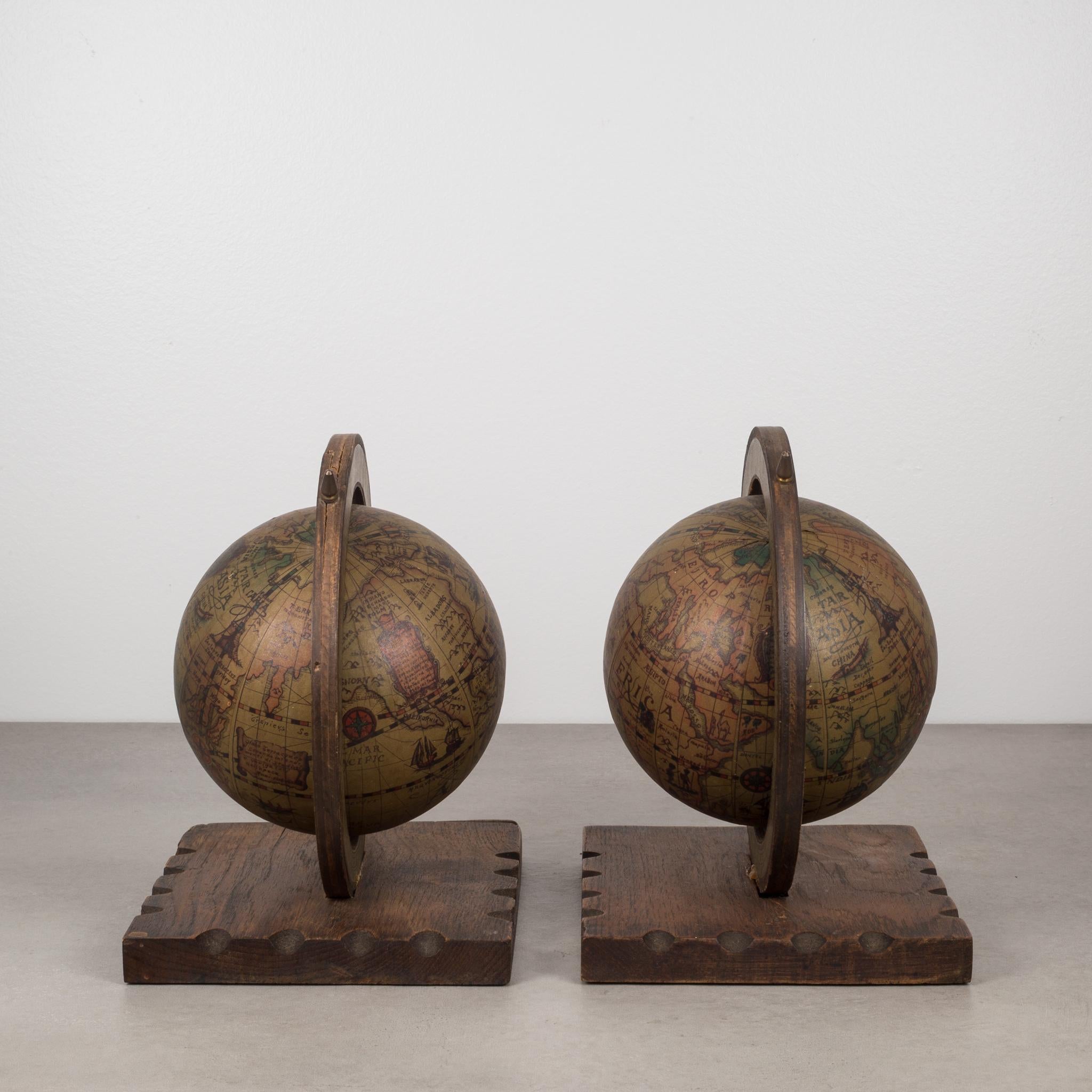 American Early to Mid-20th Century Rotating Globe Bookends, circa 1940s-1950s
