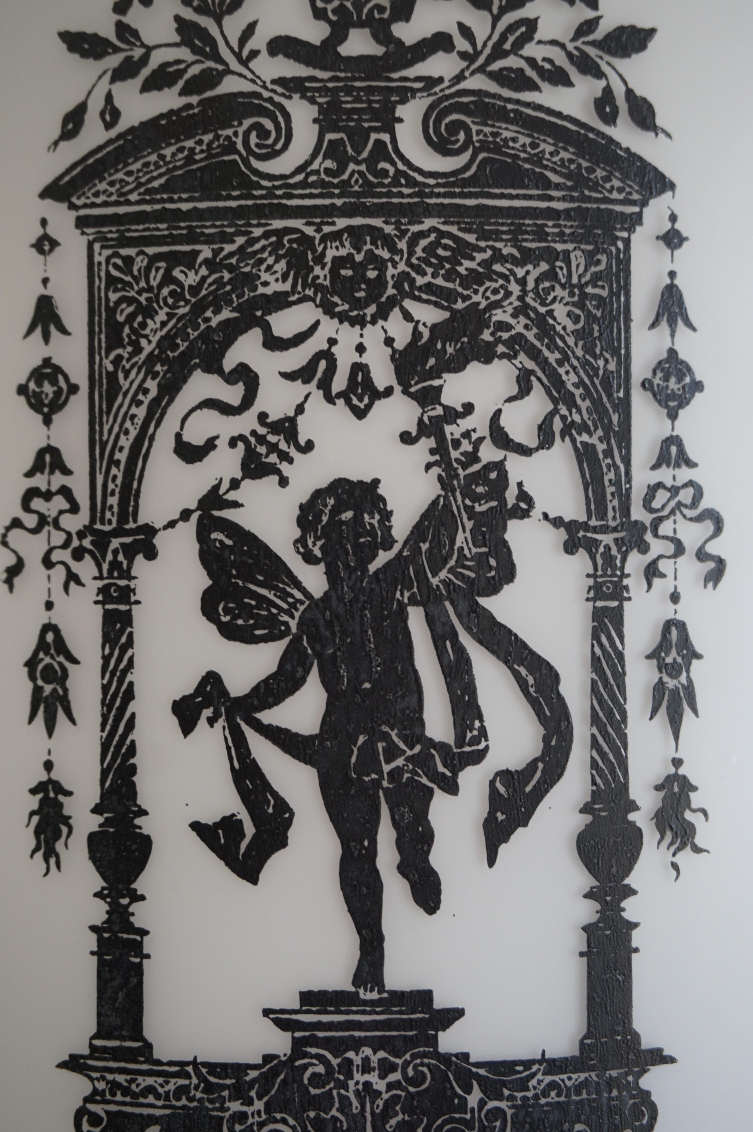 Pendentif en verre blanc neige avec décor de la Renaissance noire, début ou milieu du XXe siècle 1