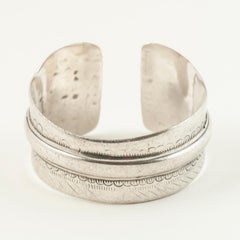 Frühe bis Mitte des 20. Jahrhunderts Stammes-Beduinen-Silbermanschette:: Tunesien