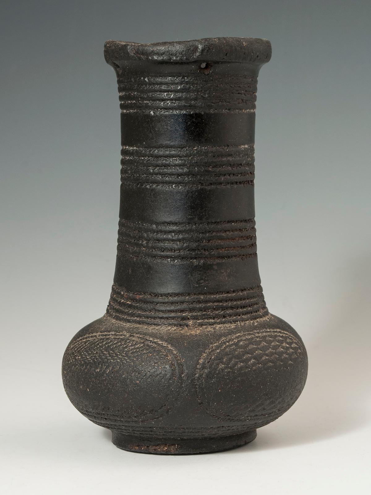 Congolese Early to Mid-20th Century Tribal Terracotta Apothecary Vessel, D.R. Congo
