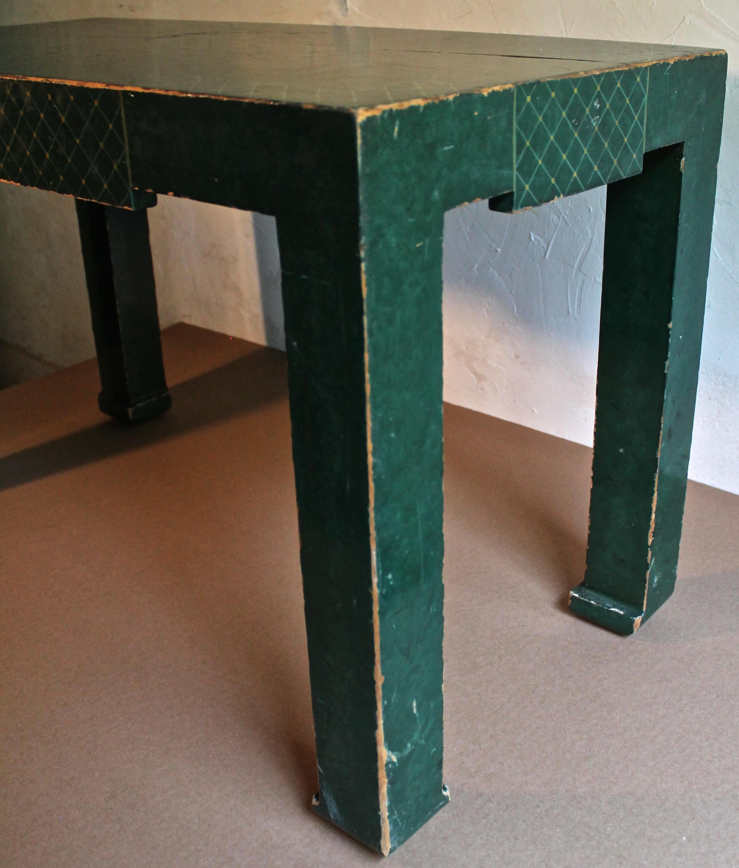 Early Tommi Parzinger Style Deep Green Lacquer Chinoiserie Coffee Table In Good Condition In Sharon, CT