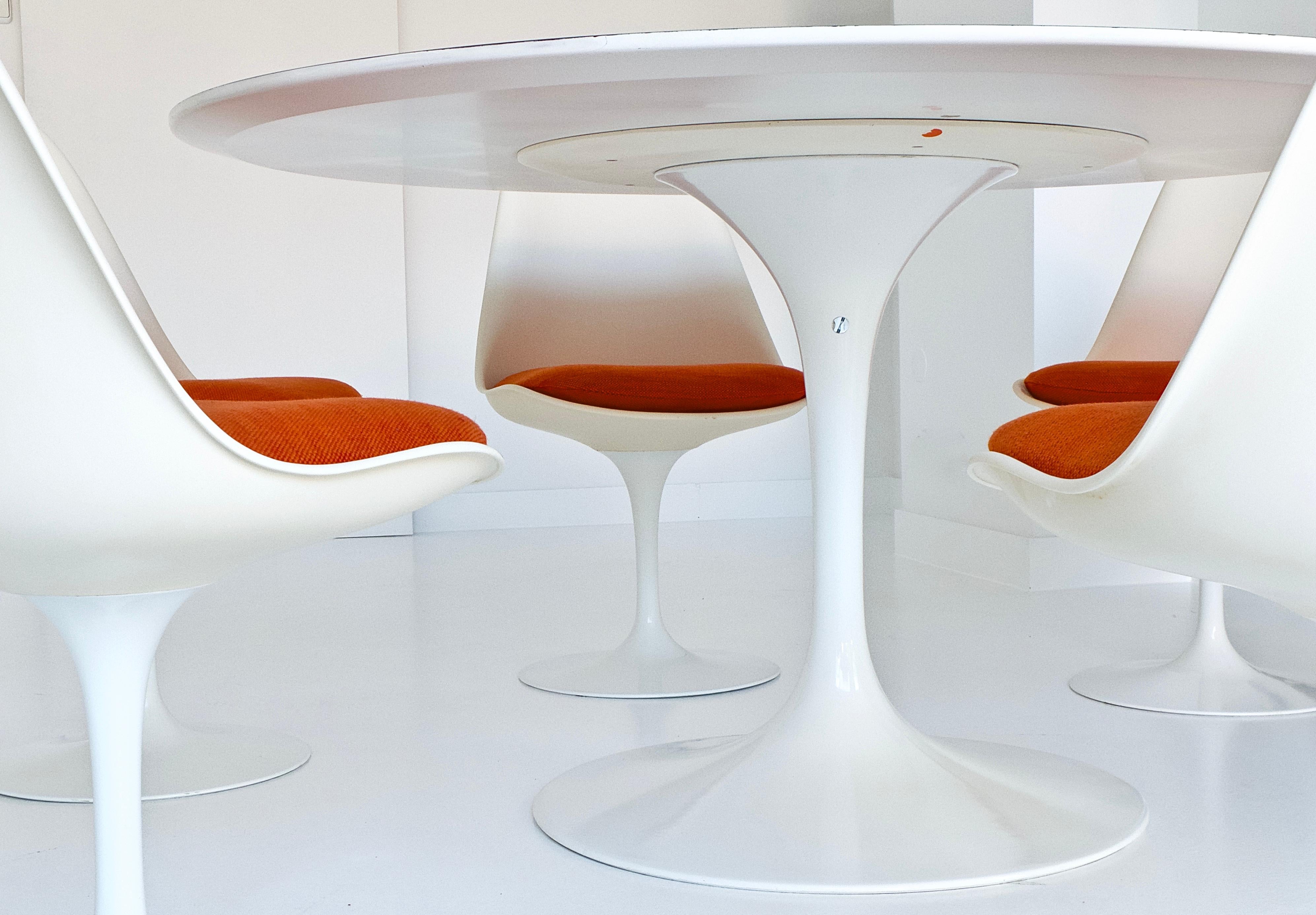 Laminated Early Tulip Pedestal Dining Set by Eero Saarinen for Knoll