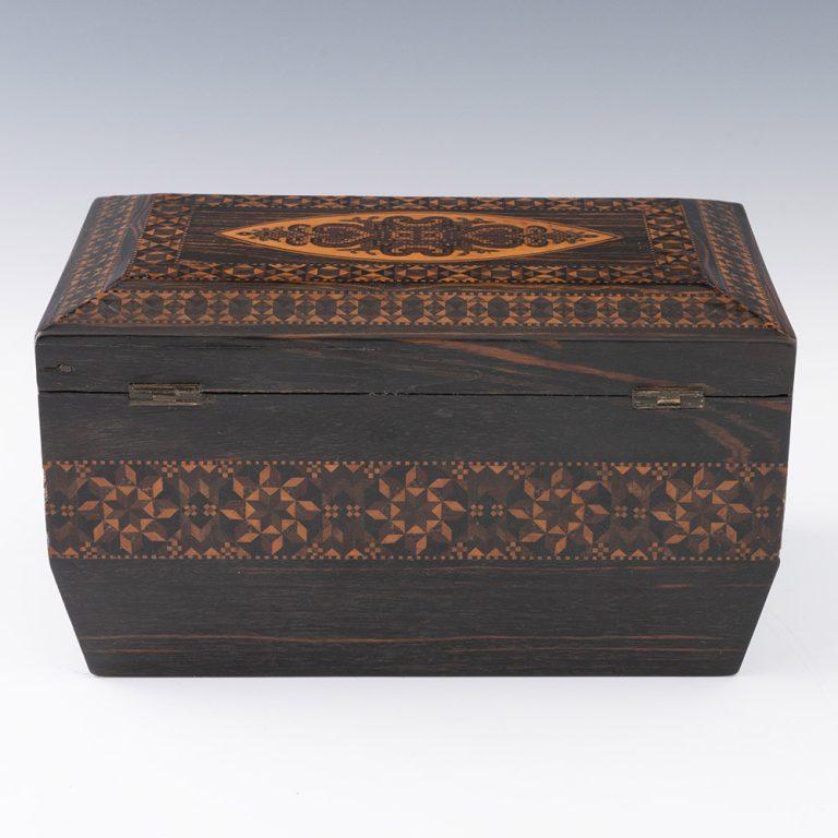 Legno Porta tè di Tunbridge Ware a due scomparti, 1830 ca. in vendita