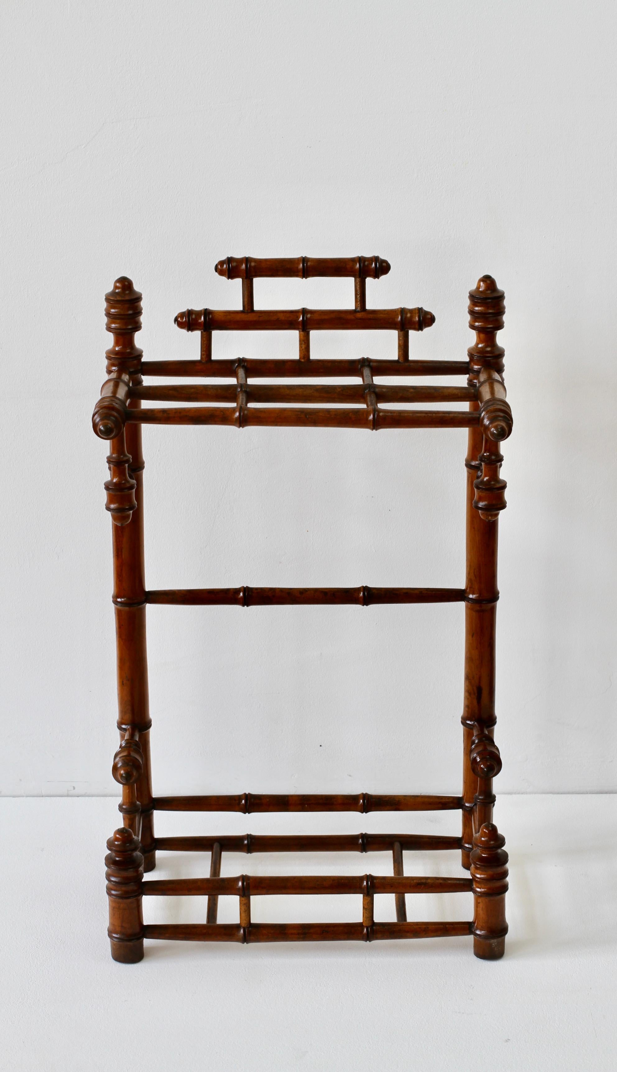 Early Turned Wooden Umbrella Stand / Walking Stick Rack Germany, circa 1900 For Sale 1