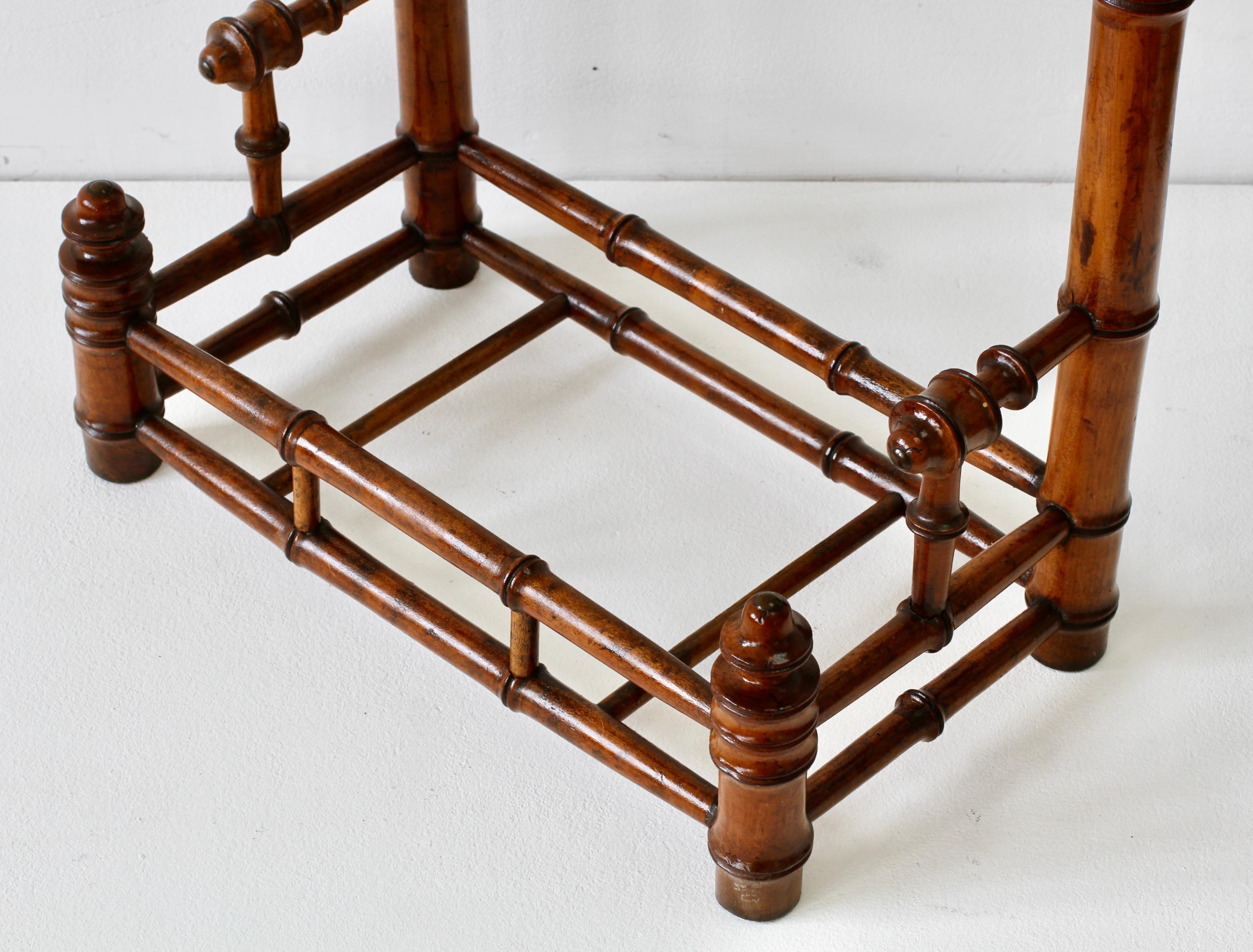 Early Turned Wooden Umbrella Stand / Walking Stick Rack Germany, circa 1900 For Sale 4