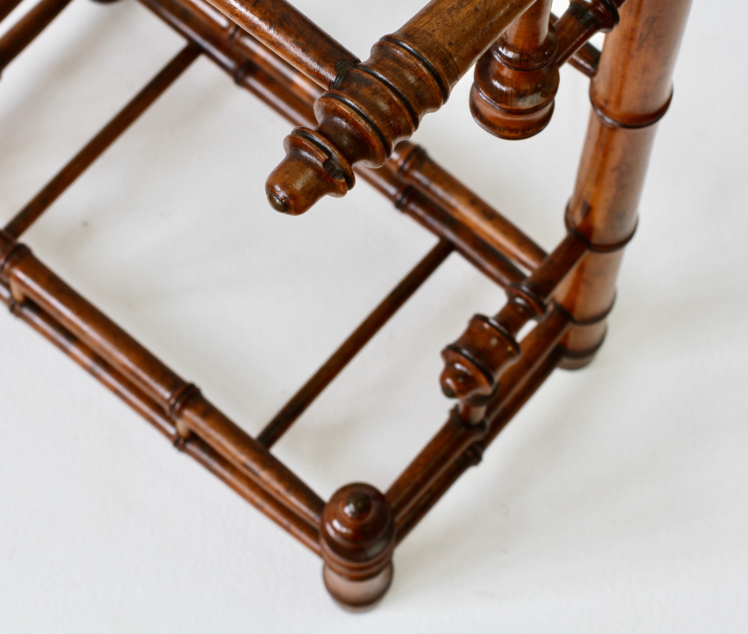 Early Turned Wooden Umbrella Stand / Walking Stick Rack Germany, circa 1900 For Sale 5