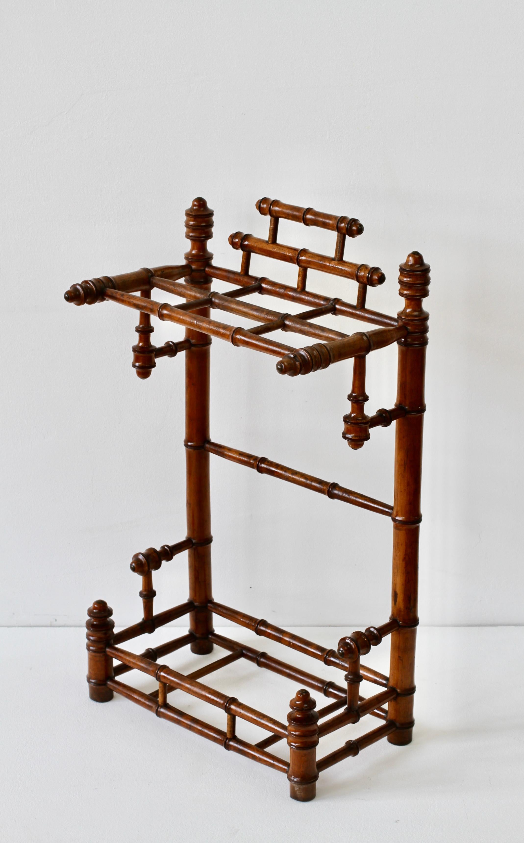 20th Century Early Turned Wooden Umbrella Stand / Walking Stick Rack Germany, circa 1900 For Sale