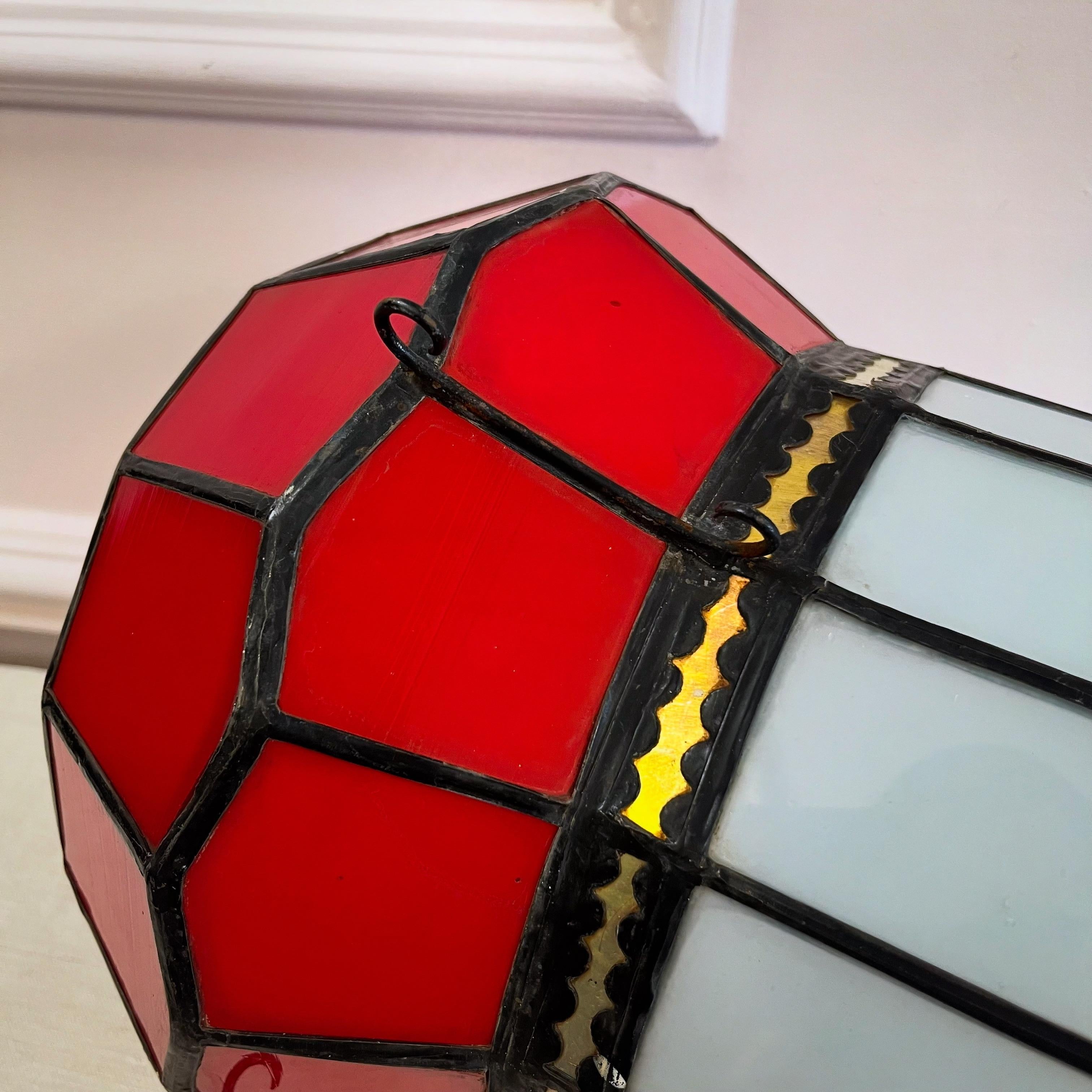 XX secolo Early Twentieth Century Chinoiserie Glass Lantern in vendita