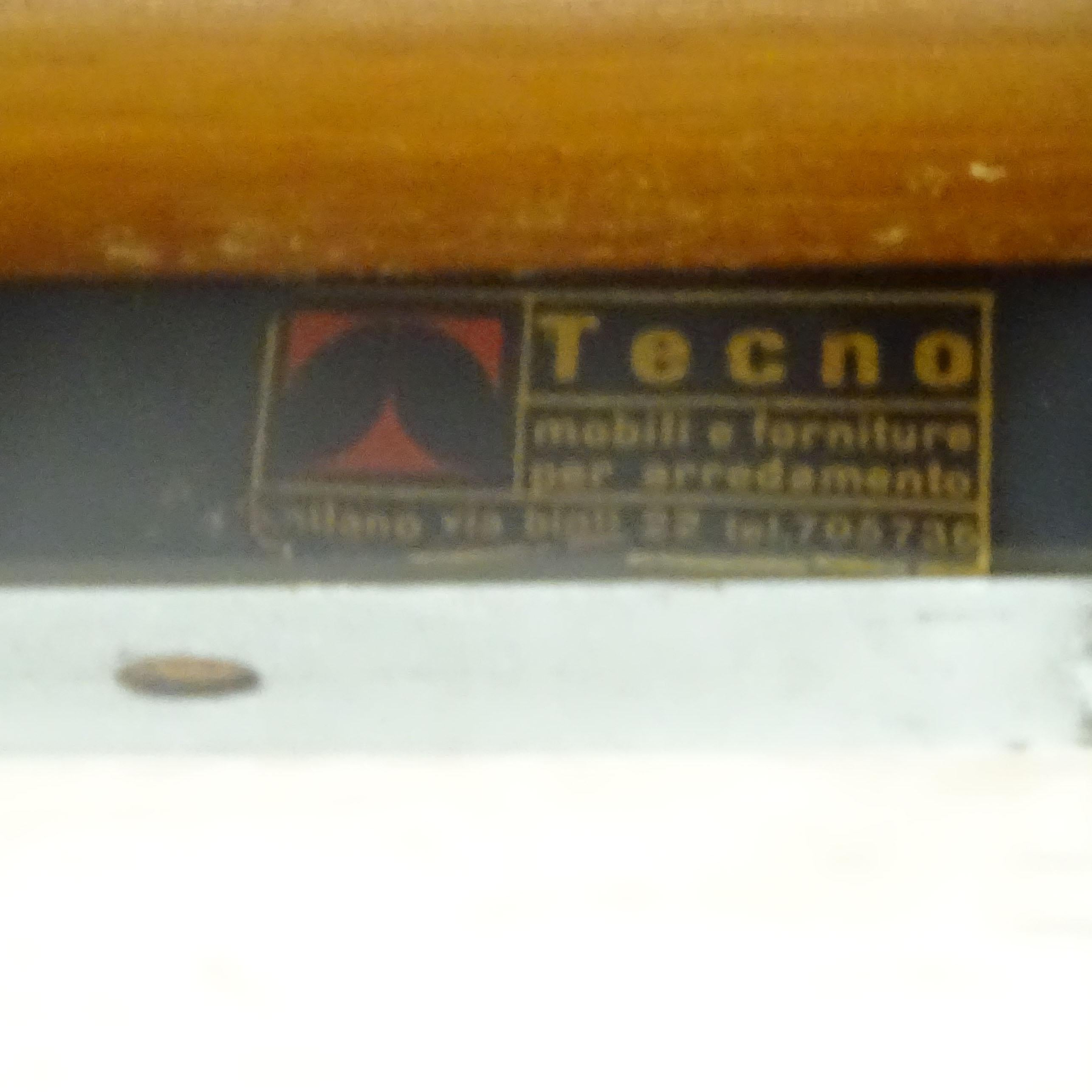 Frühe Variante von Osvaldo Borsani-Schreibtisch mit zwei Schubladen für Tecno, Italien 1950er Jahre (Metall) im Angebot