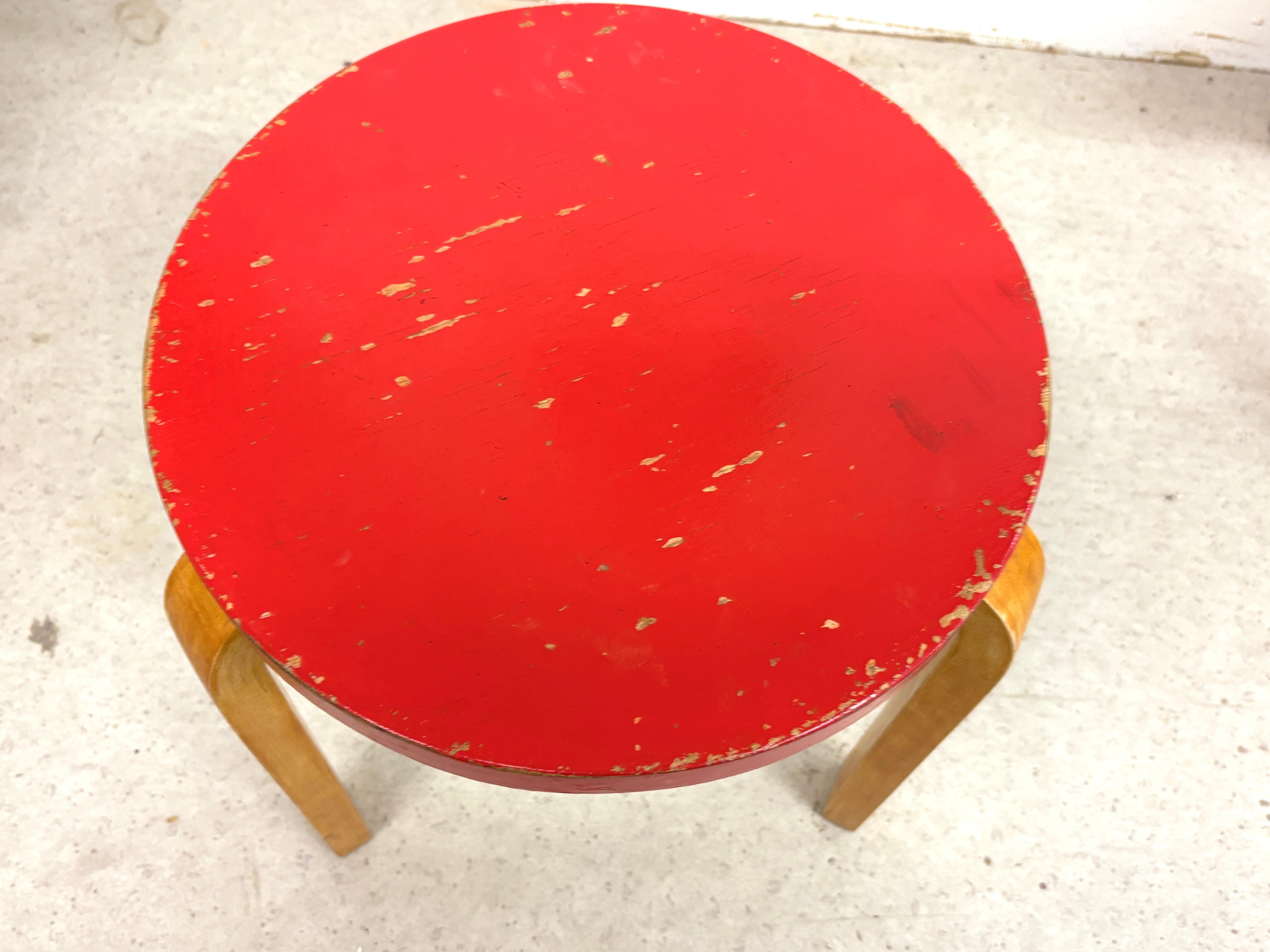 Bouleau Early version of Iconic Alvar Aalto Stool 60 - Vintage Condition en vente