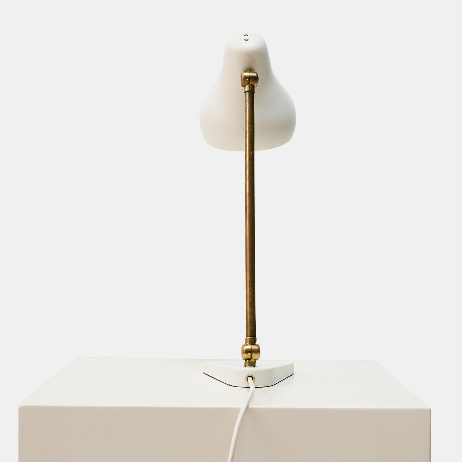 Scandinavian Modern Early Version of Vl38 Table Lamp by Vilhelm Lauritzen for Louis Poulsen For Sale