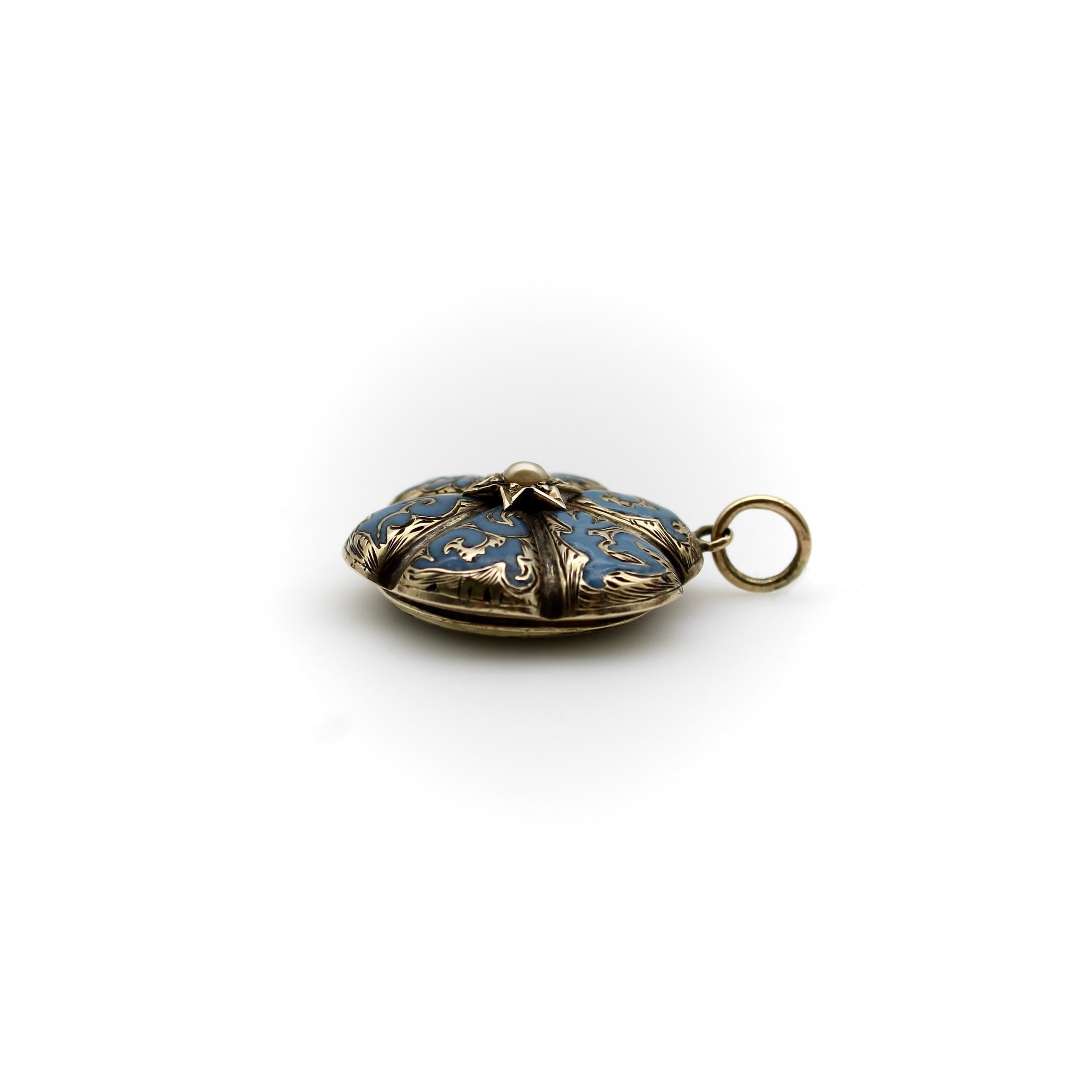 Women's or Men's Early Victorian 14K Gold and Enamel Locket For Sale