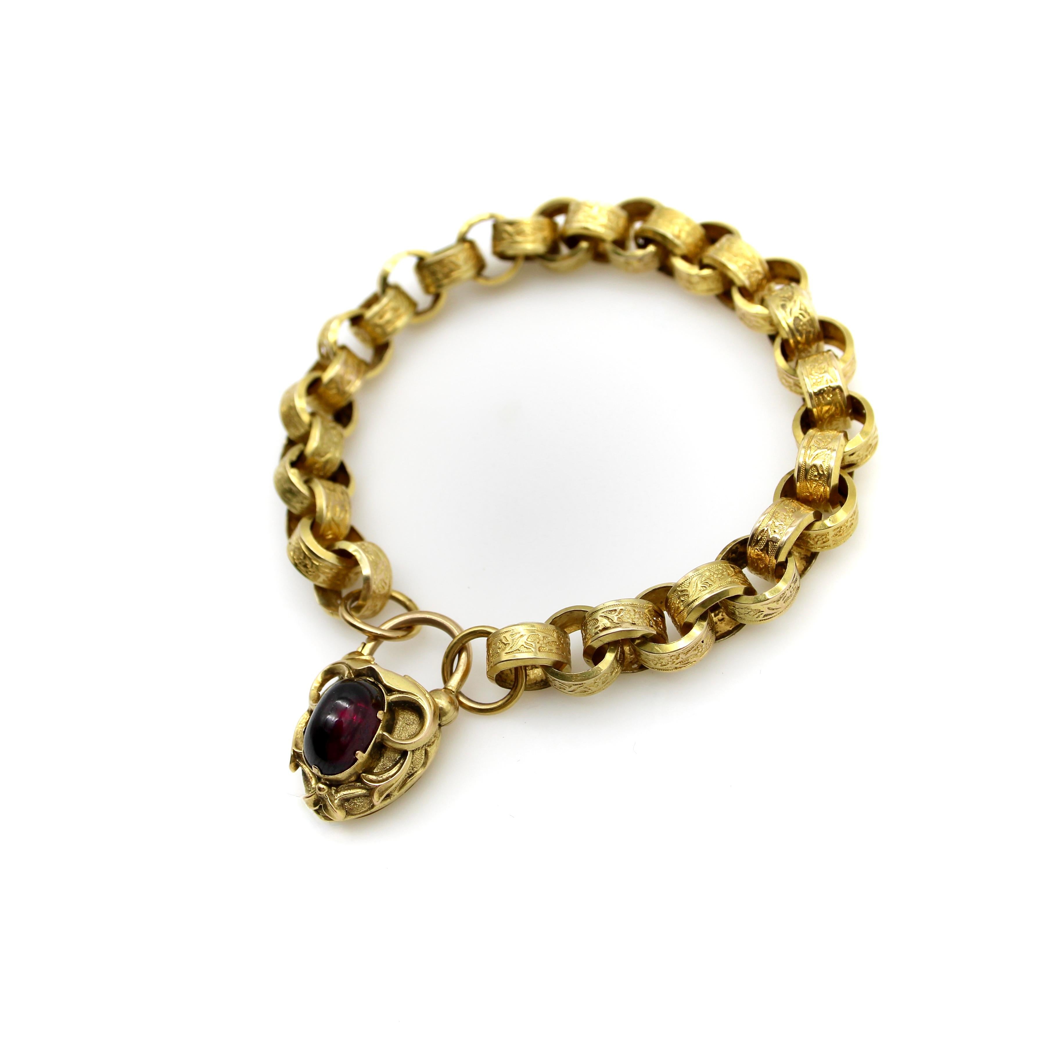Early Victorian 14K Gold Padlock Garnet Heart Clasp Rolo Link Bracelet  For Sale 3