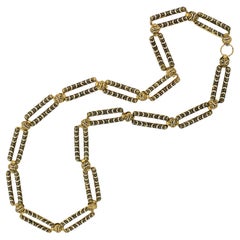 Collana a catena aperta con smalto svizzero 18 carati di prima epoca vittoriana, 25".