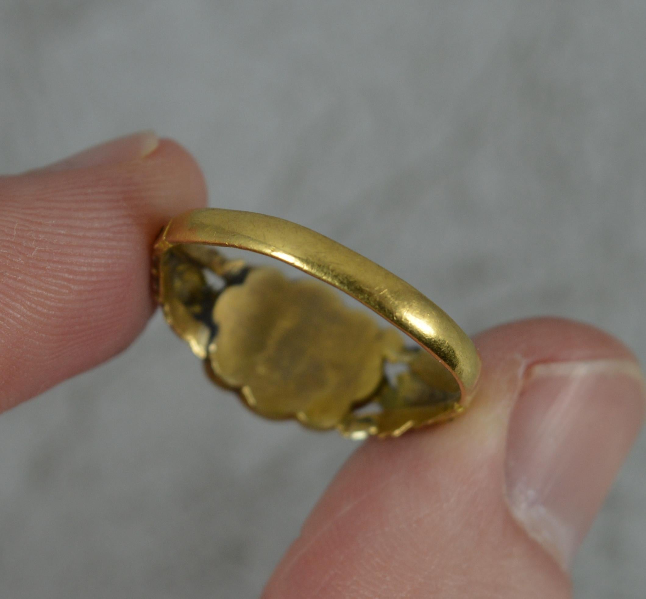 Early Victorian 22 Carat Gold Locket Panel Mourning Signet Ring 2