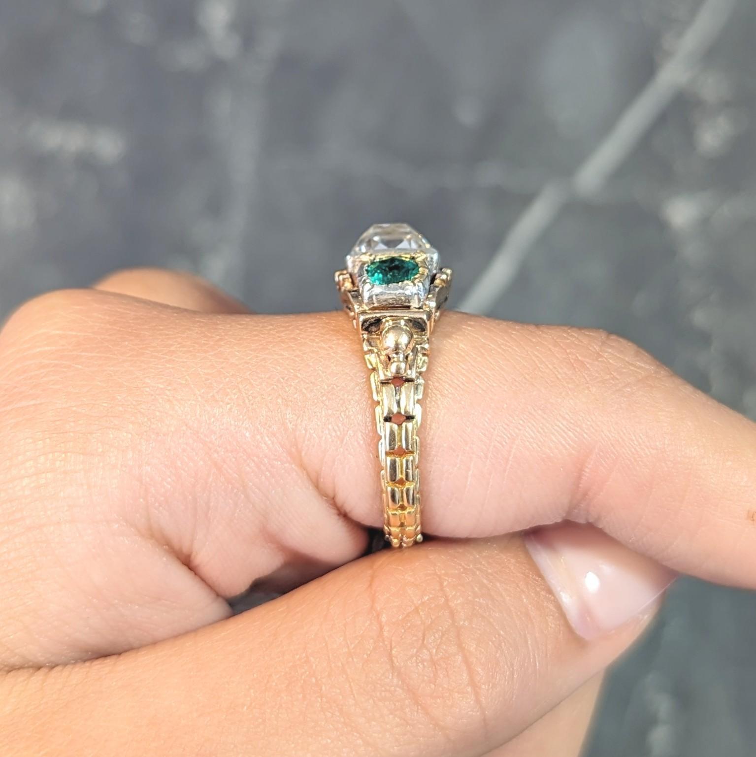 Frühviktorianischer antiker Ring aus 18 Karat Gold mit 3,92 Karat Diamanten und Smaragden im Peruzzi-Schliff im Angebot 8