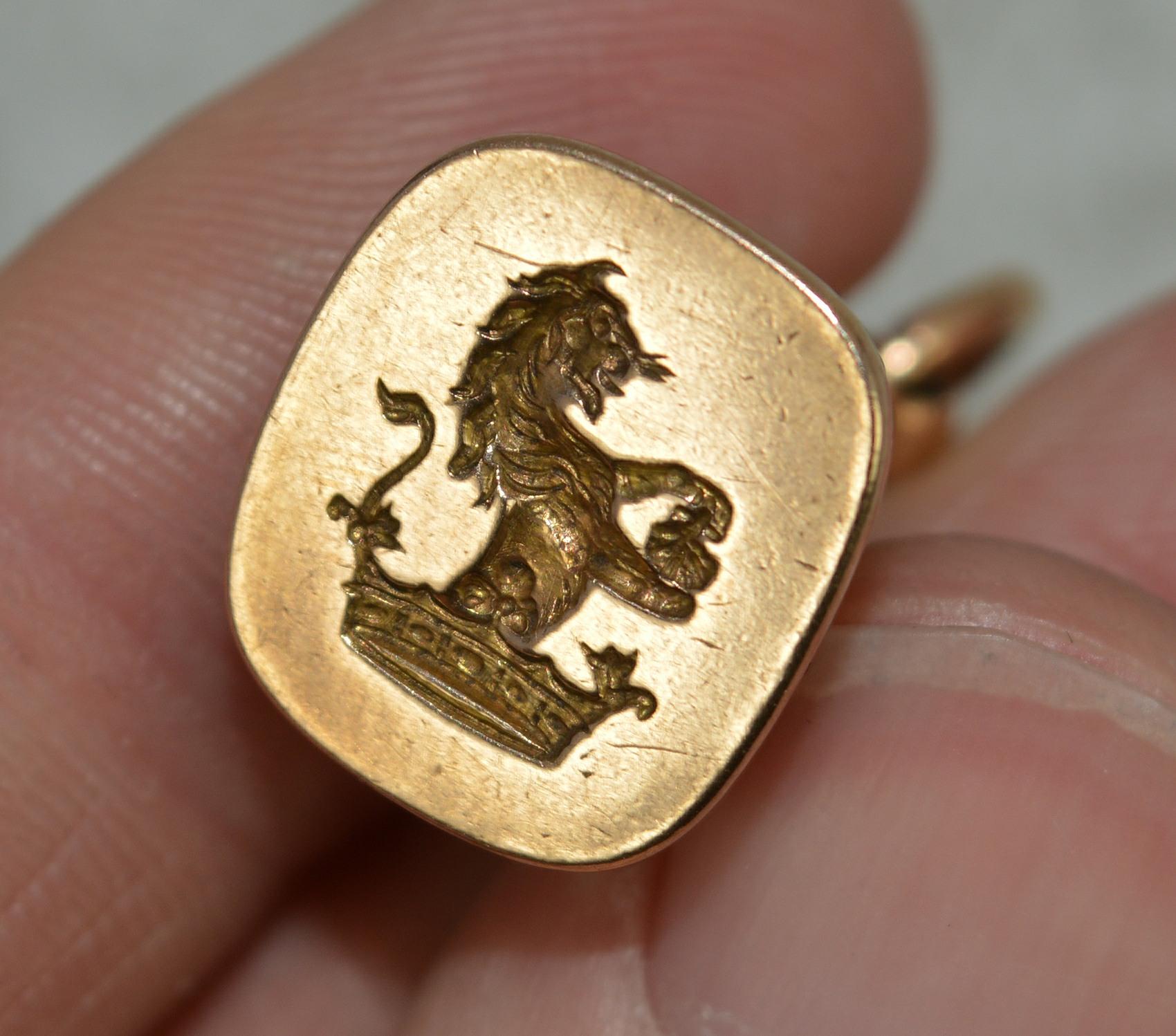 Early Victorian 9 Carat Rose Gold Lion Passant Intaglio Fob Seal Pendant 3