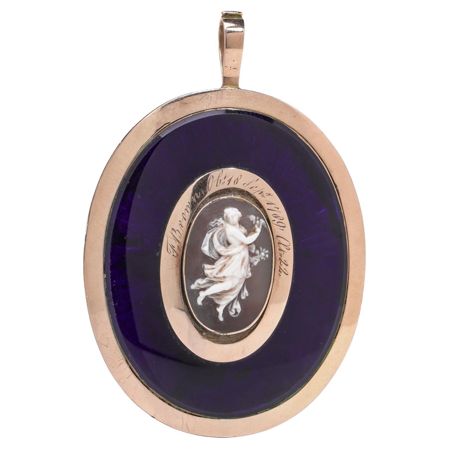 Colgante de luto y camafeo de oro de 9 quilates de la época victoriana temprana