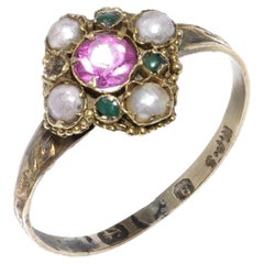 Frühviktorianischer Ring aus 9 Karat Gold mit rosa Saphir, Perlen