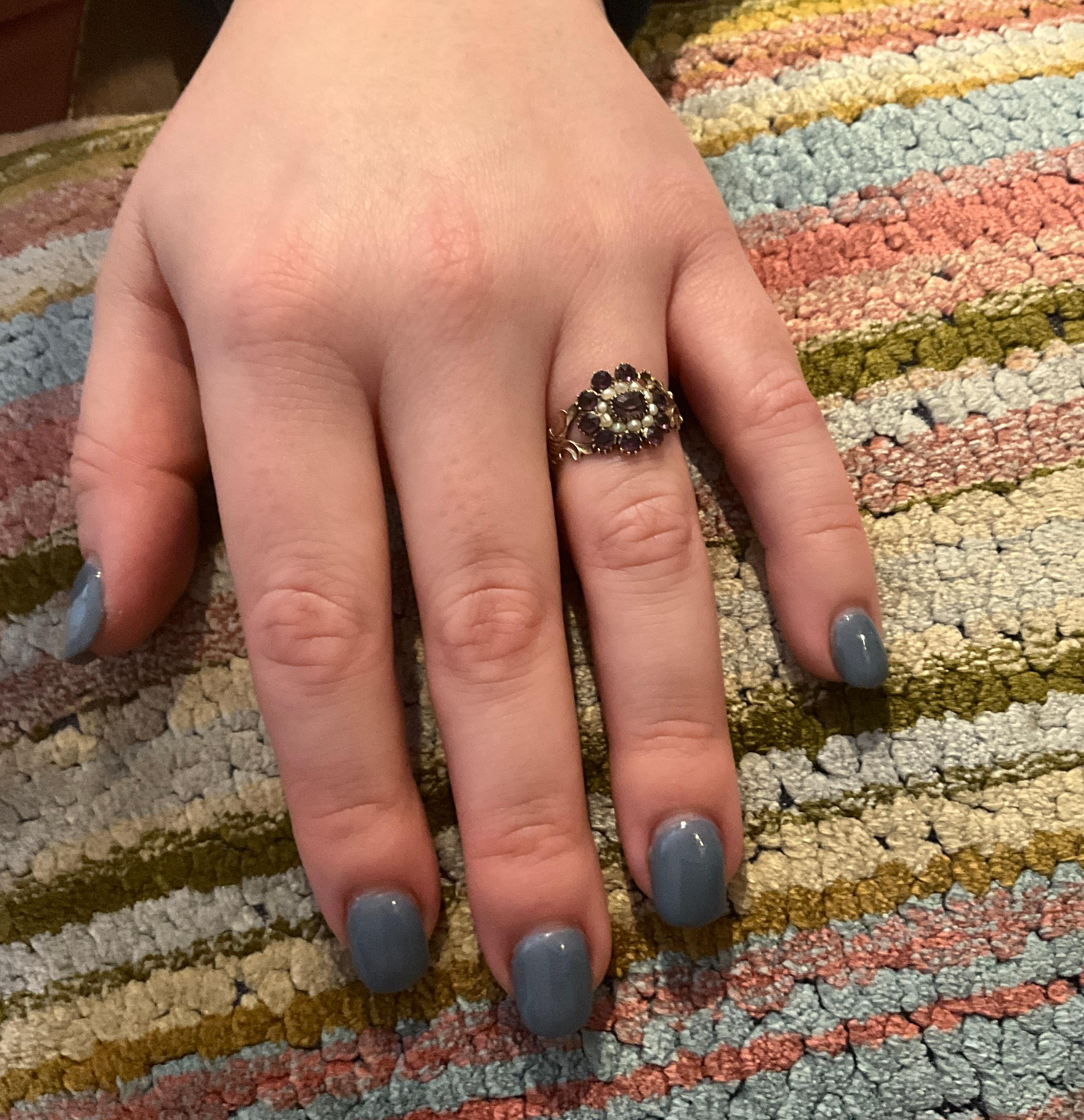 Frühviktorianischer Amethyst- und Perlen-Cluster-Ring im Angebot 2