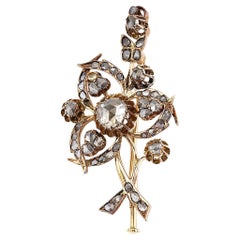 Early Victorian Antique Rose Cut Diamond Brooch in 12K Yellow Gold Circa 1850s