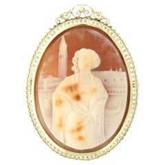 Principios de la época victoriana - Broche con camafeo de oro amarillo de 14 quilates