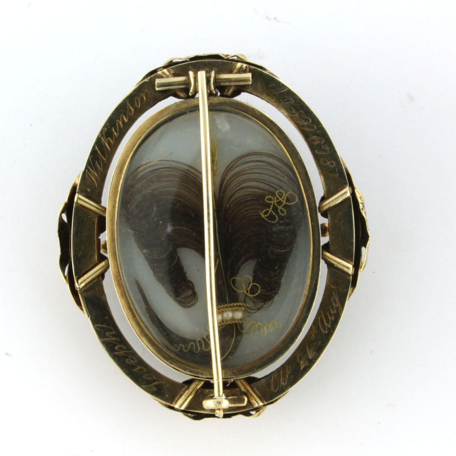 Early Victorian brooch with onyx and rose cut diamonds 14k gold and silver In Excellent Condition For Sale In The Hague, ZH