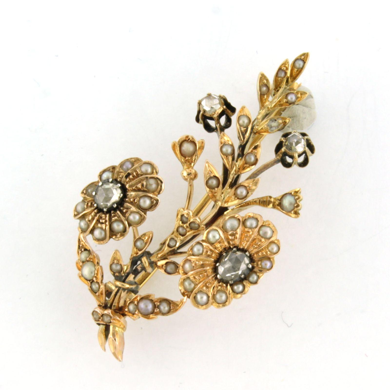 Rose Cut Early victorian brooch with pearls and rose diamond up to 0.20ct 14k yellow gold For Sale