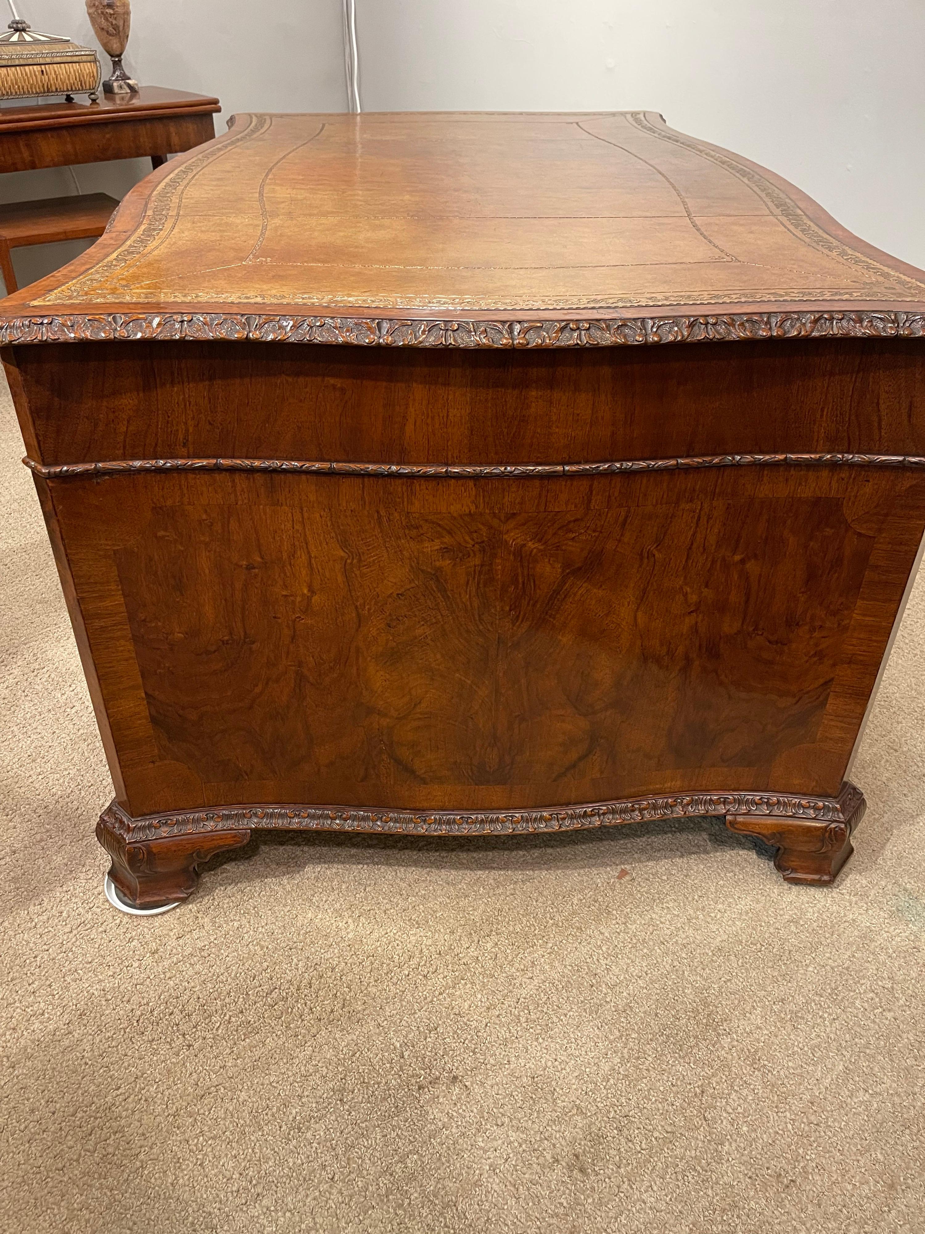 Early Victorian Burl Walnut 2 Pedestal Desk For Sale 9